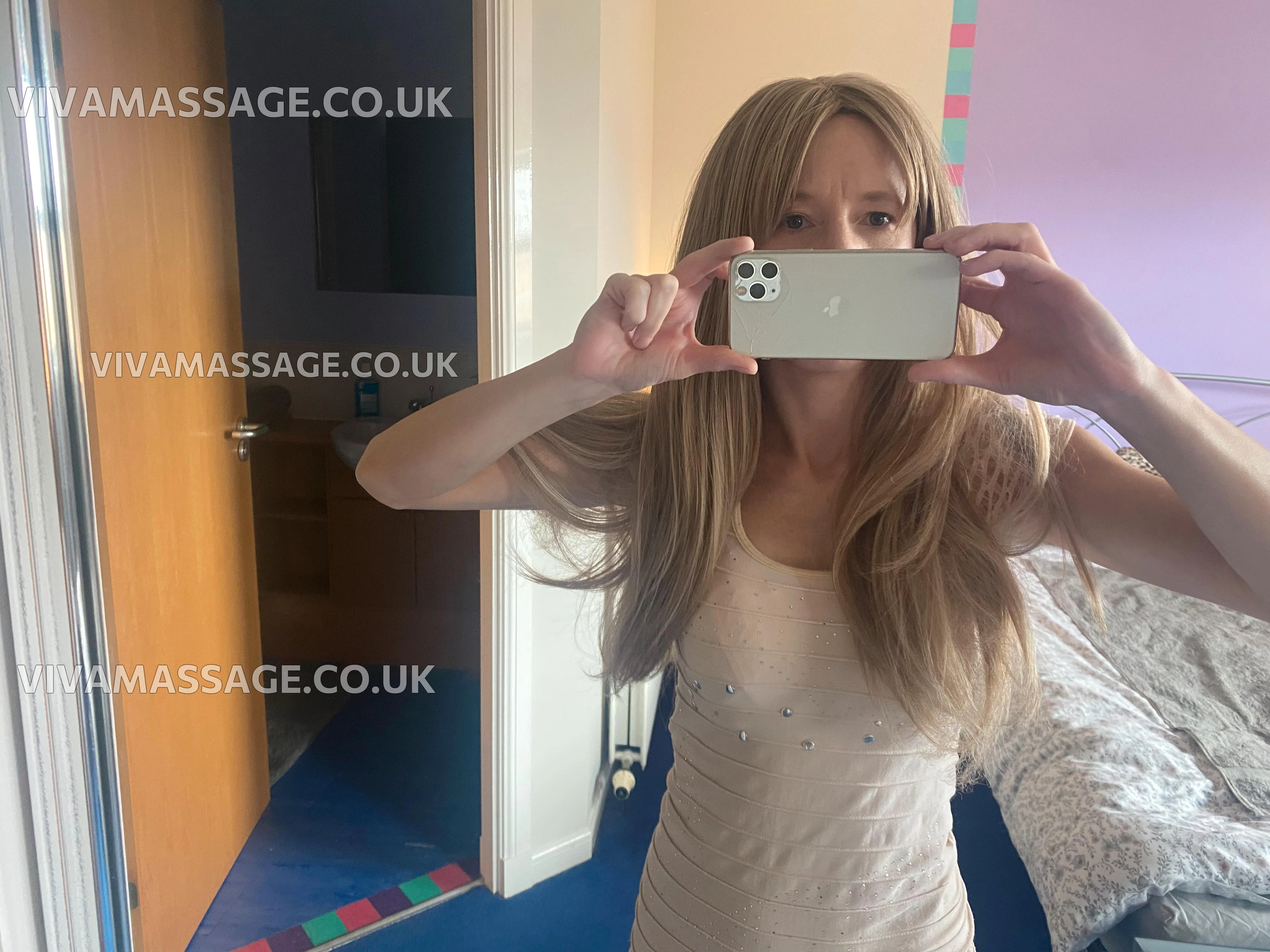 Photo 1 of Petite Agnes x