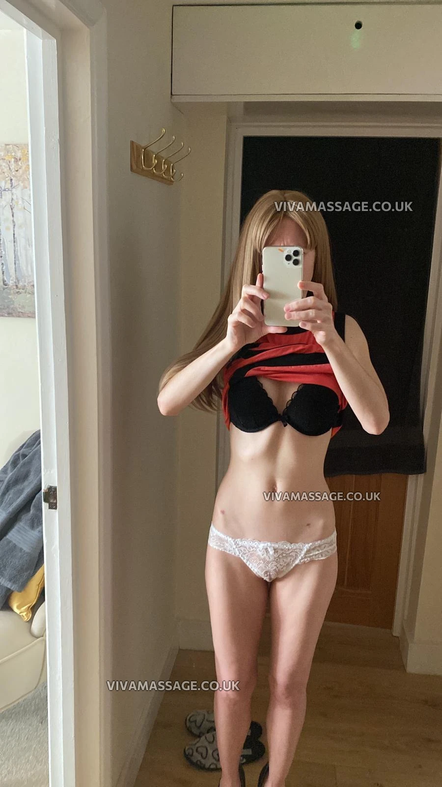 Photo 1 of Petite Agnes x