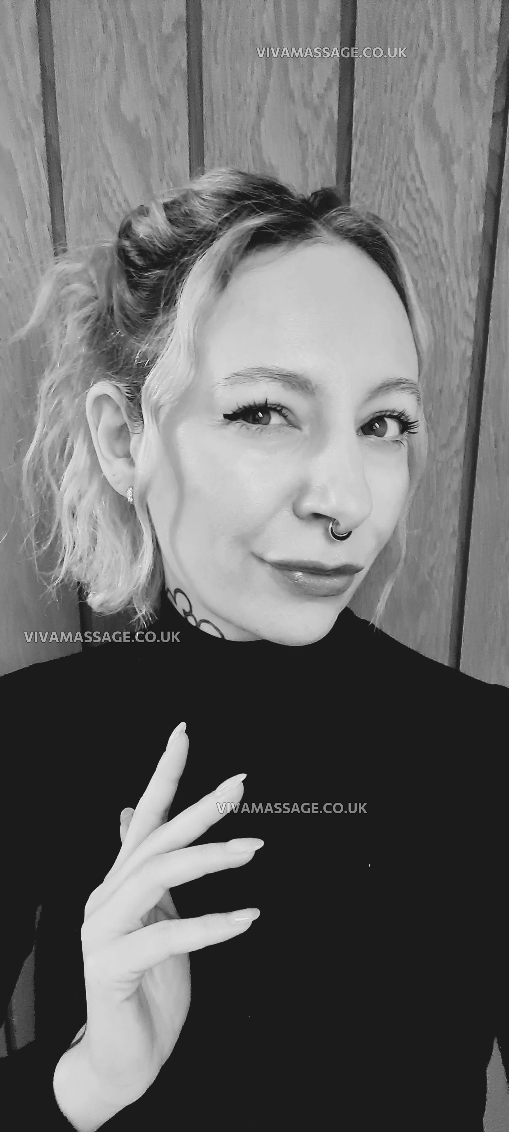 Photo 1 of Luva Tantric