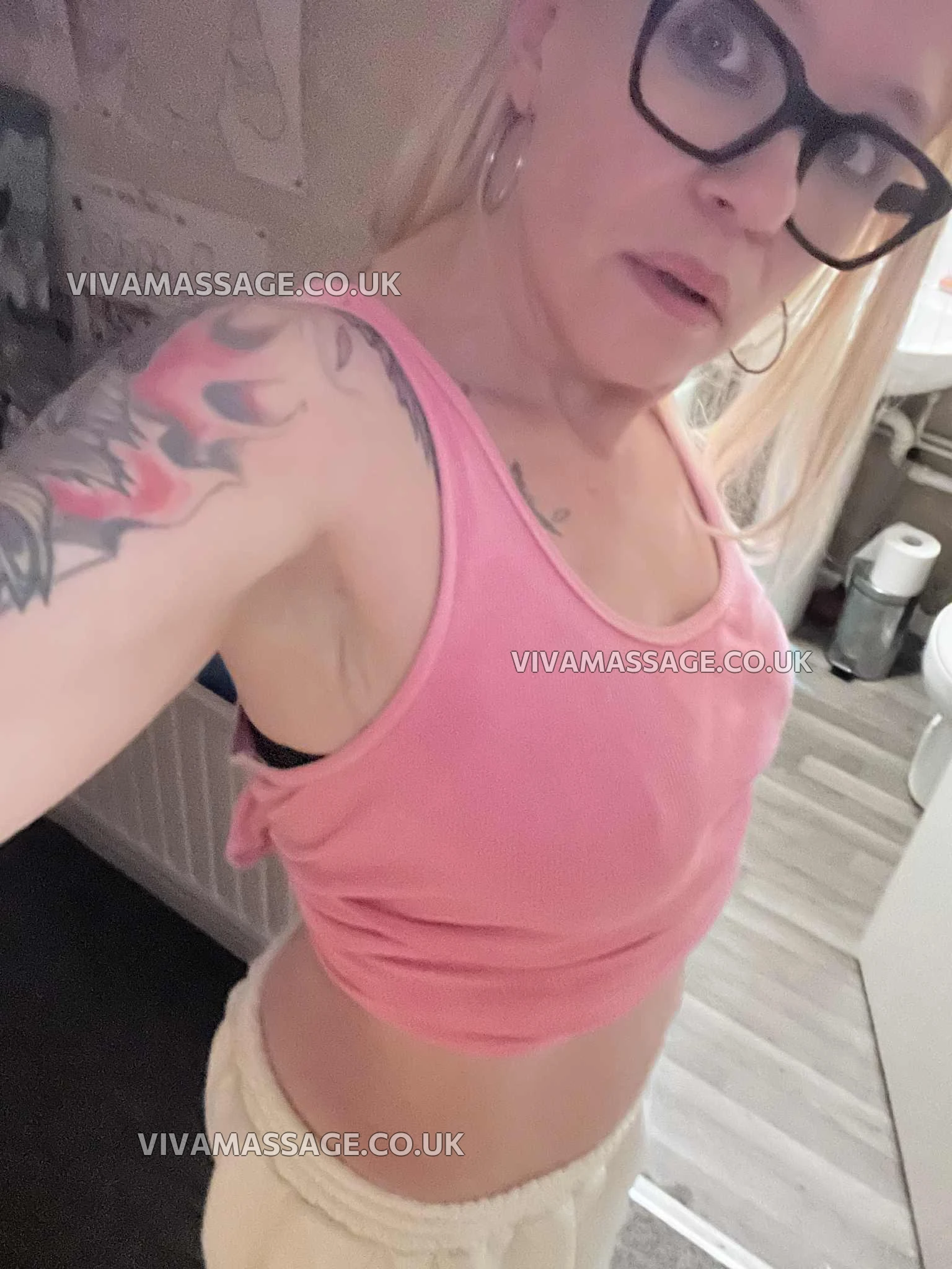 Photo 1 of Sumthingelse