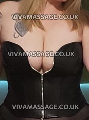 Photo 3 of LottieJonesx