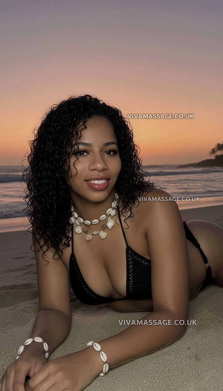 Photo 11 of Bruna Brown queen