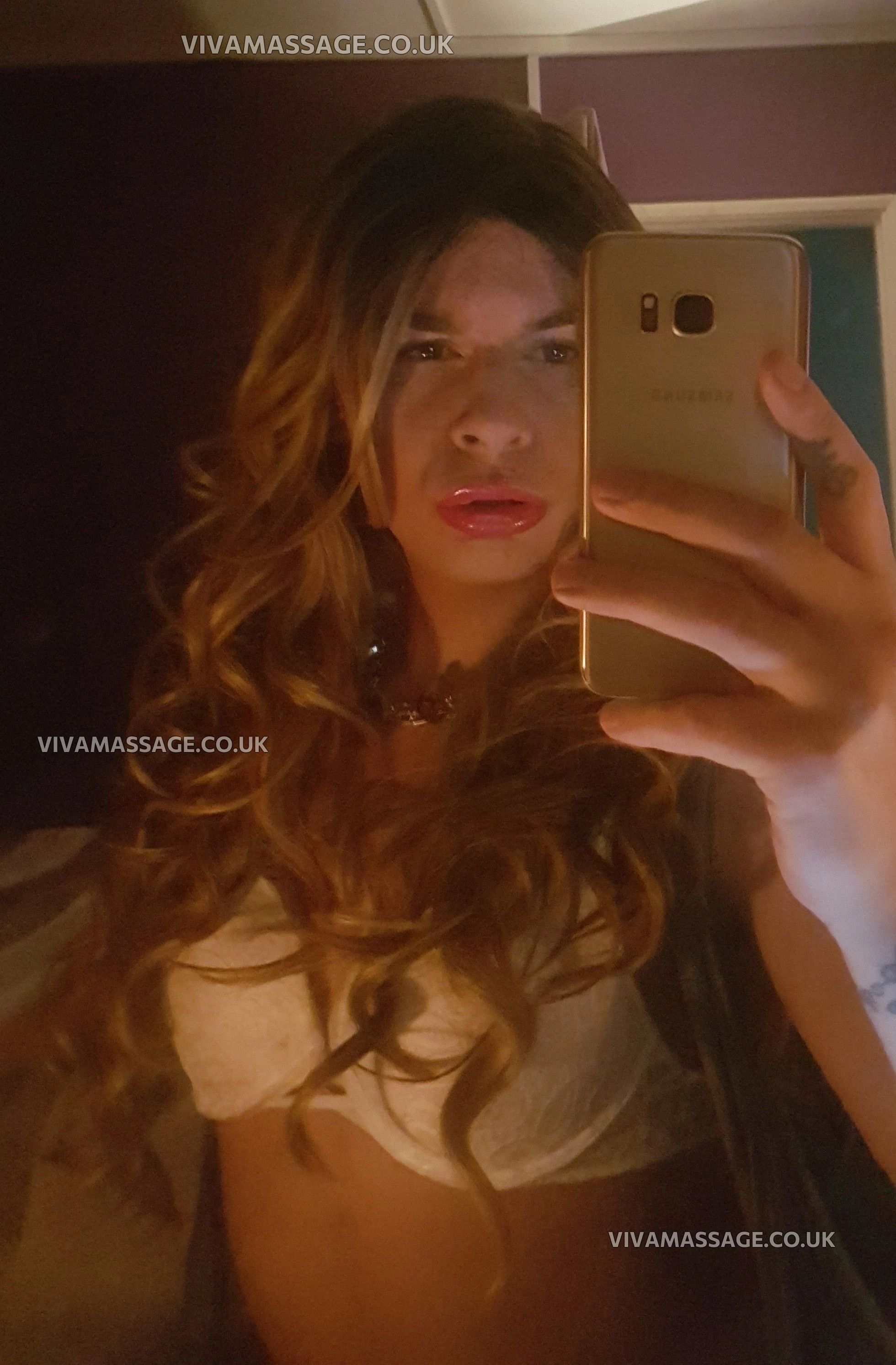 Photo 22 of Lucy laroo