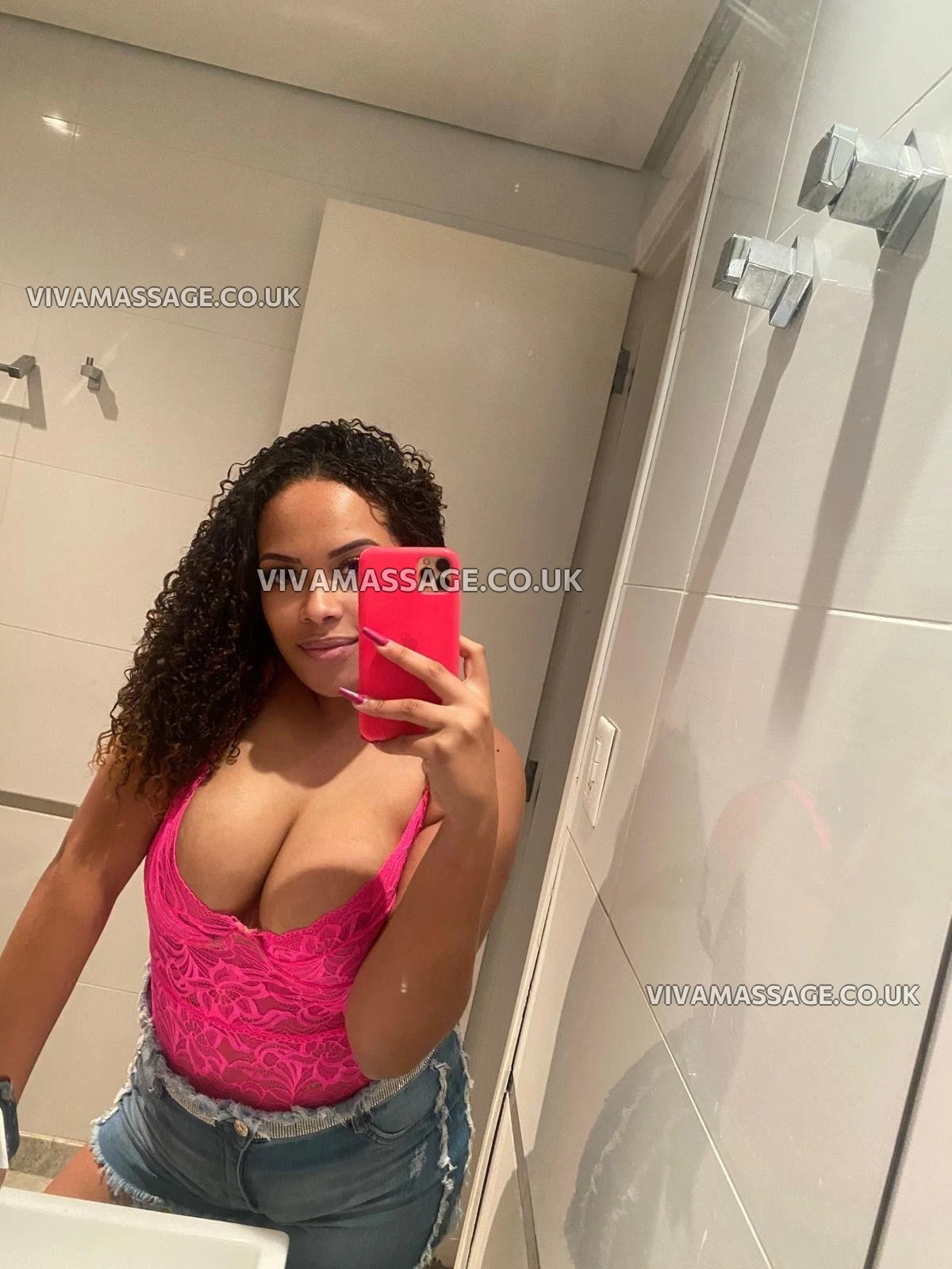 Photo 4 of AliceBrazilianDream