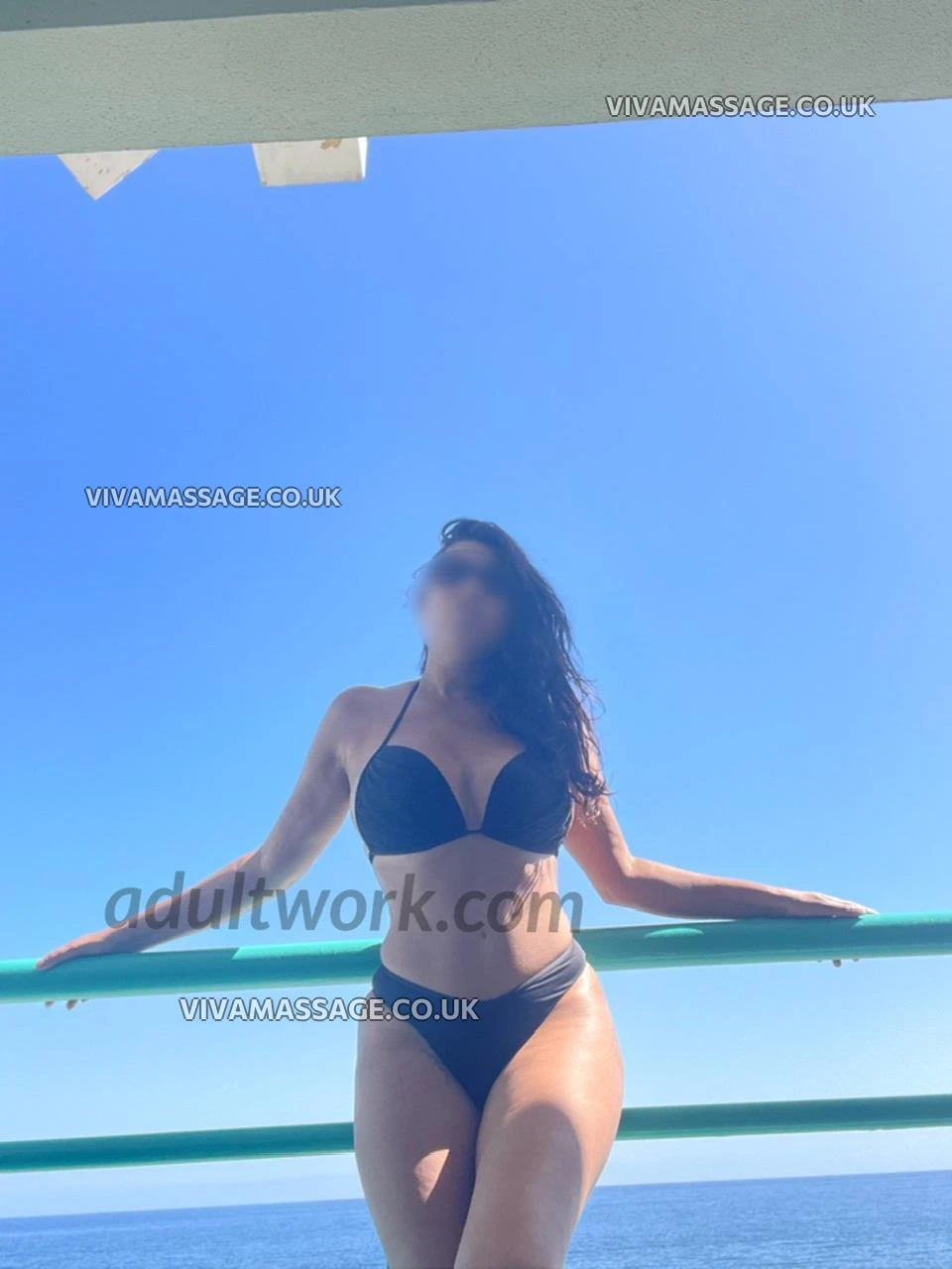 Photo 13 of PETITE & STUNNING 