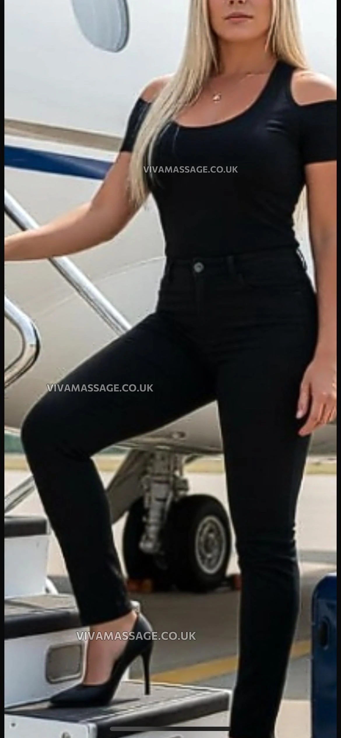 Photo 32 of English & Sexy