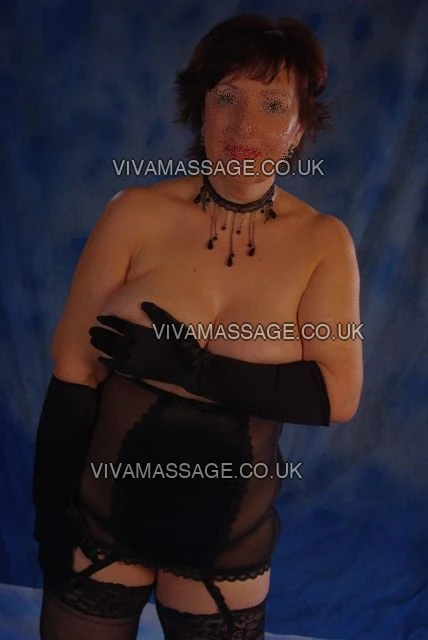 Photo 3 of Abigail Mature