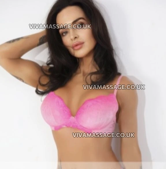 Photo 13 of Layla Annabelle 