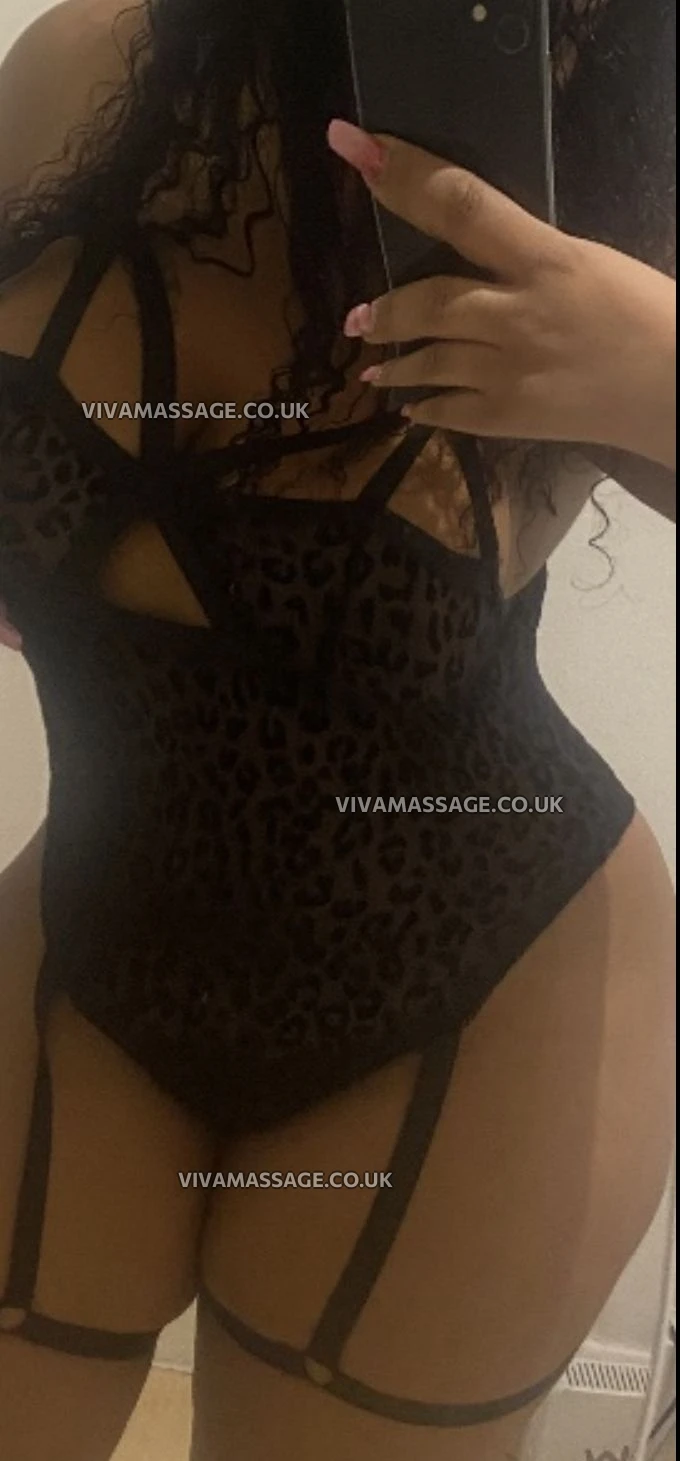 Photo 4 of TiffanyBanxxx