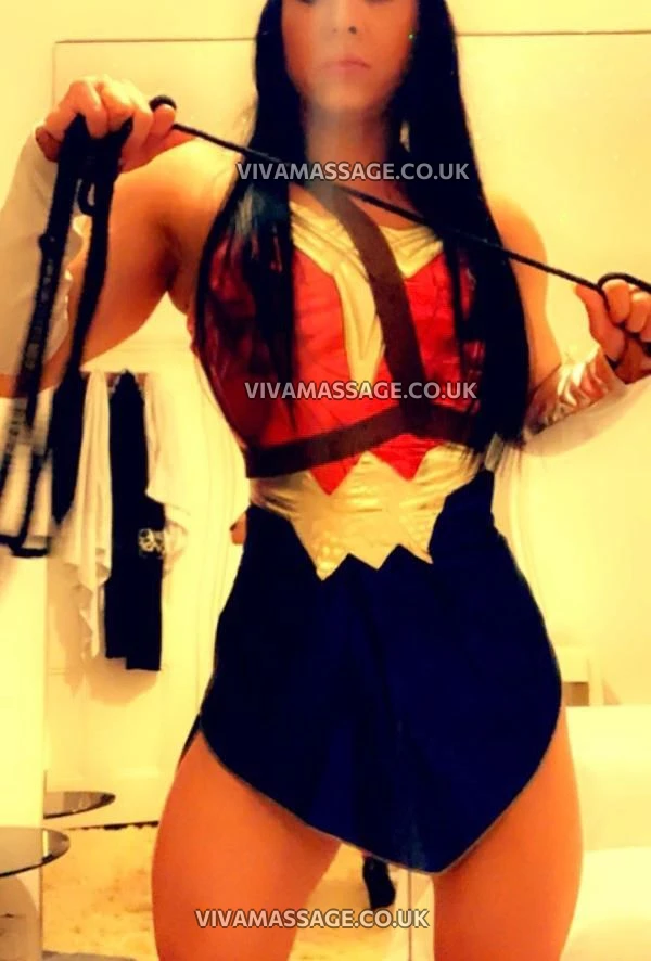 Photo 7 of Miss Casey