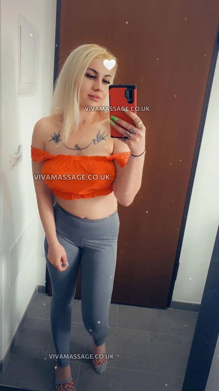 Photo 9 of MAYA BLONDY