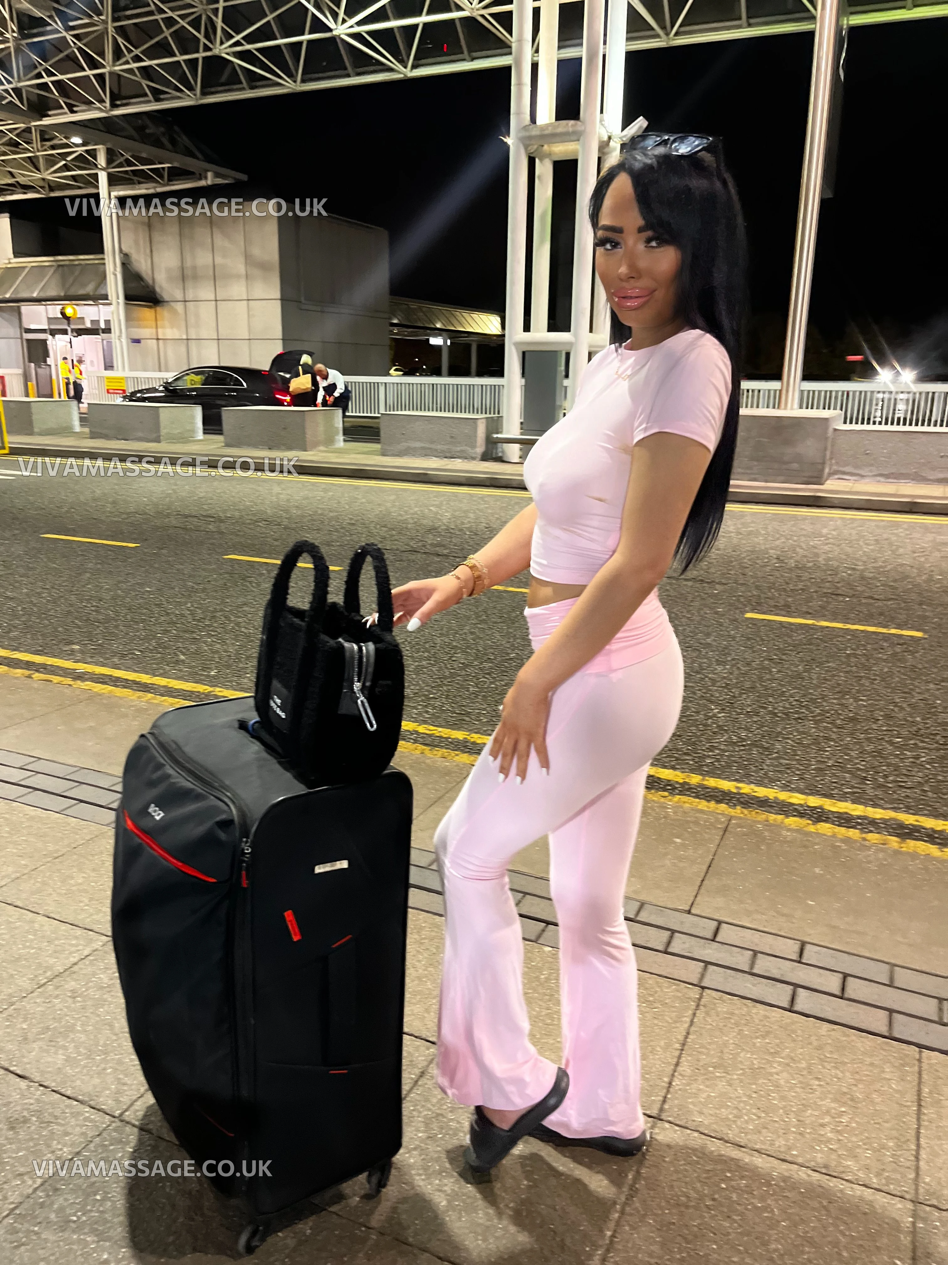 Photo 36 of Moaning_MIA_MCR