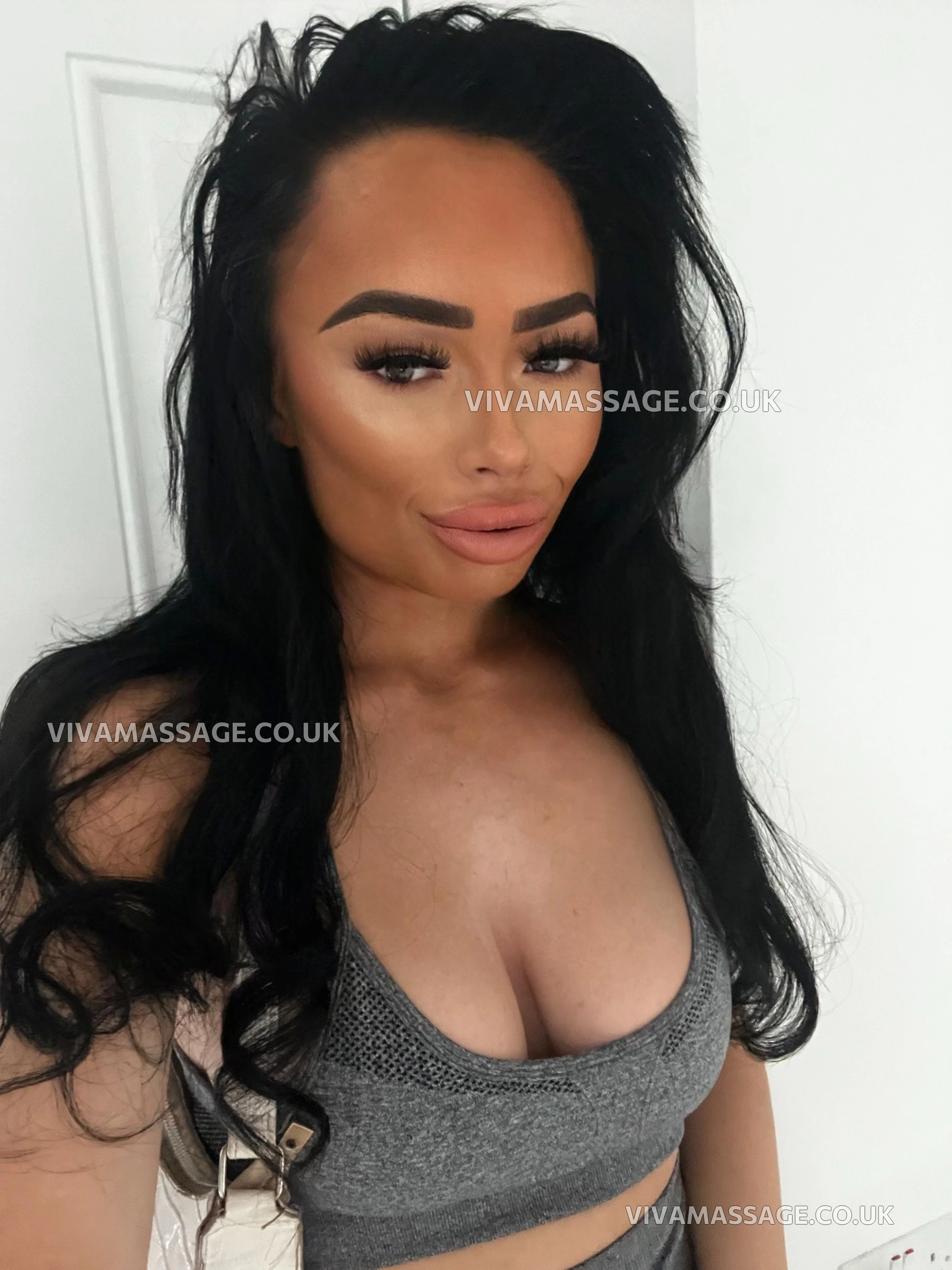 Photo 44 of Moaning_MIA_MCR