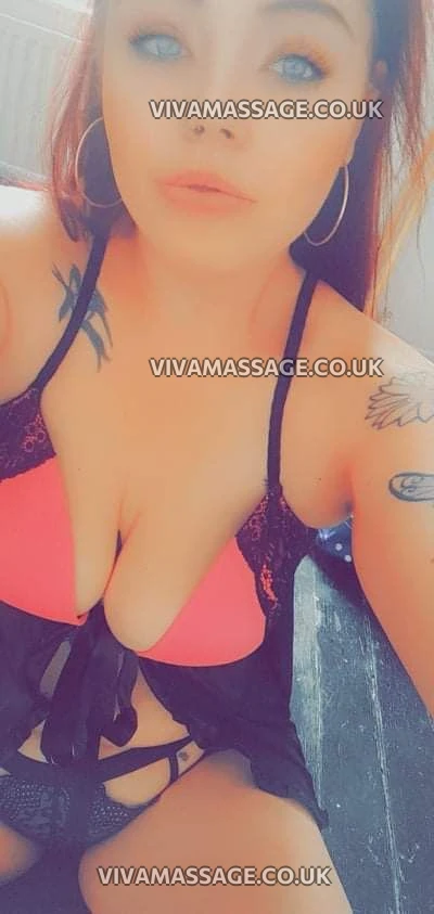 Photo 4 of DanniDesire