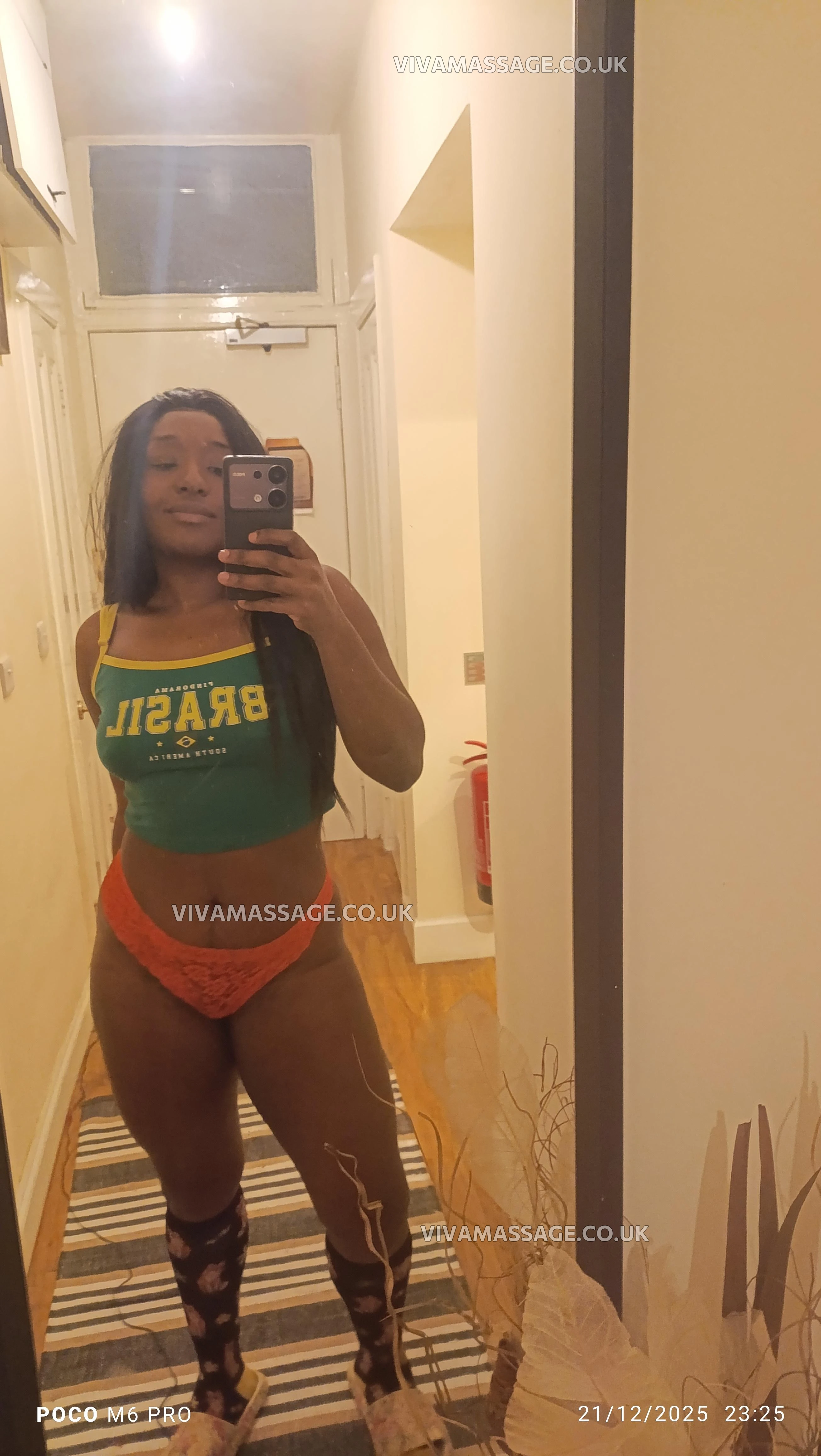 Photo 12 of Mayara Ribeiro