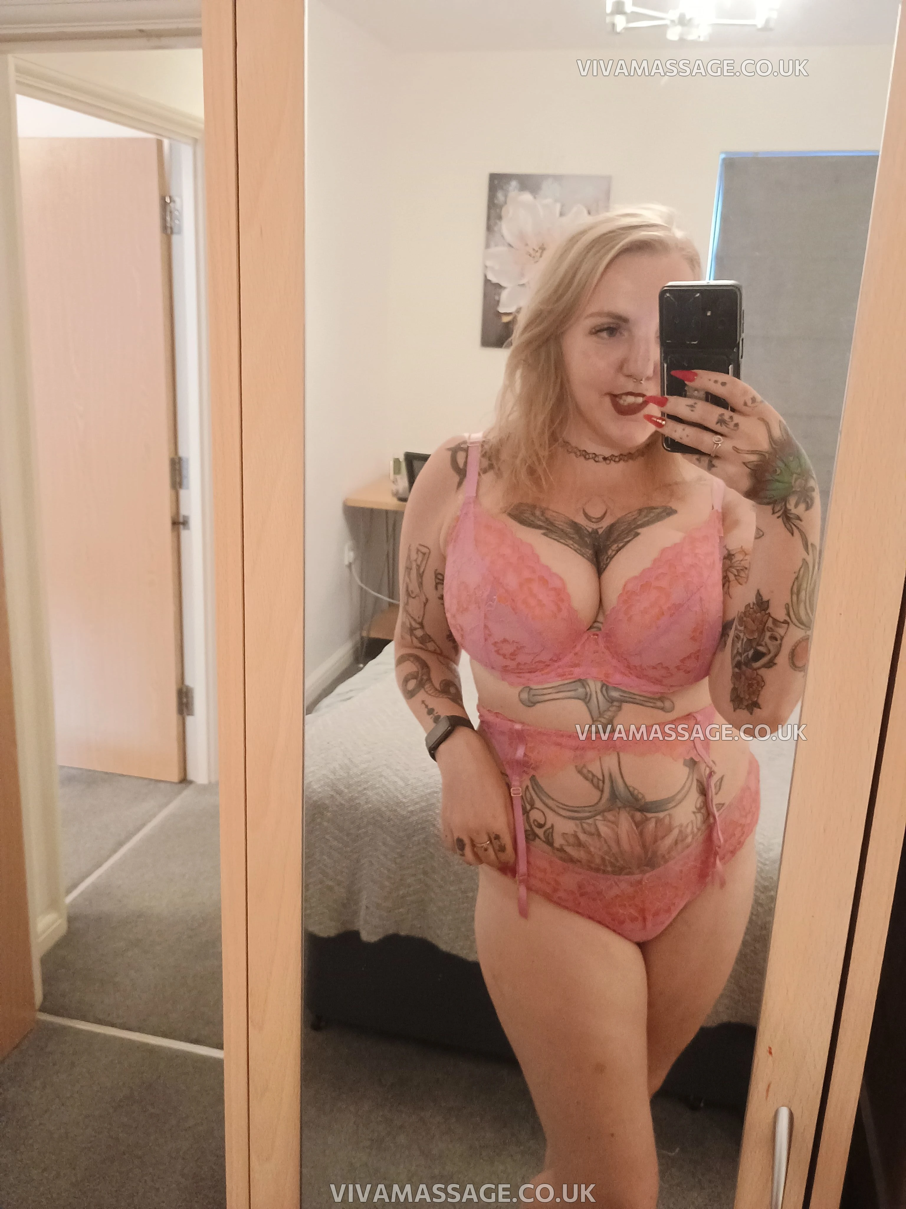 Photo 5 of Kat-astrophe!