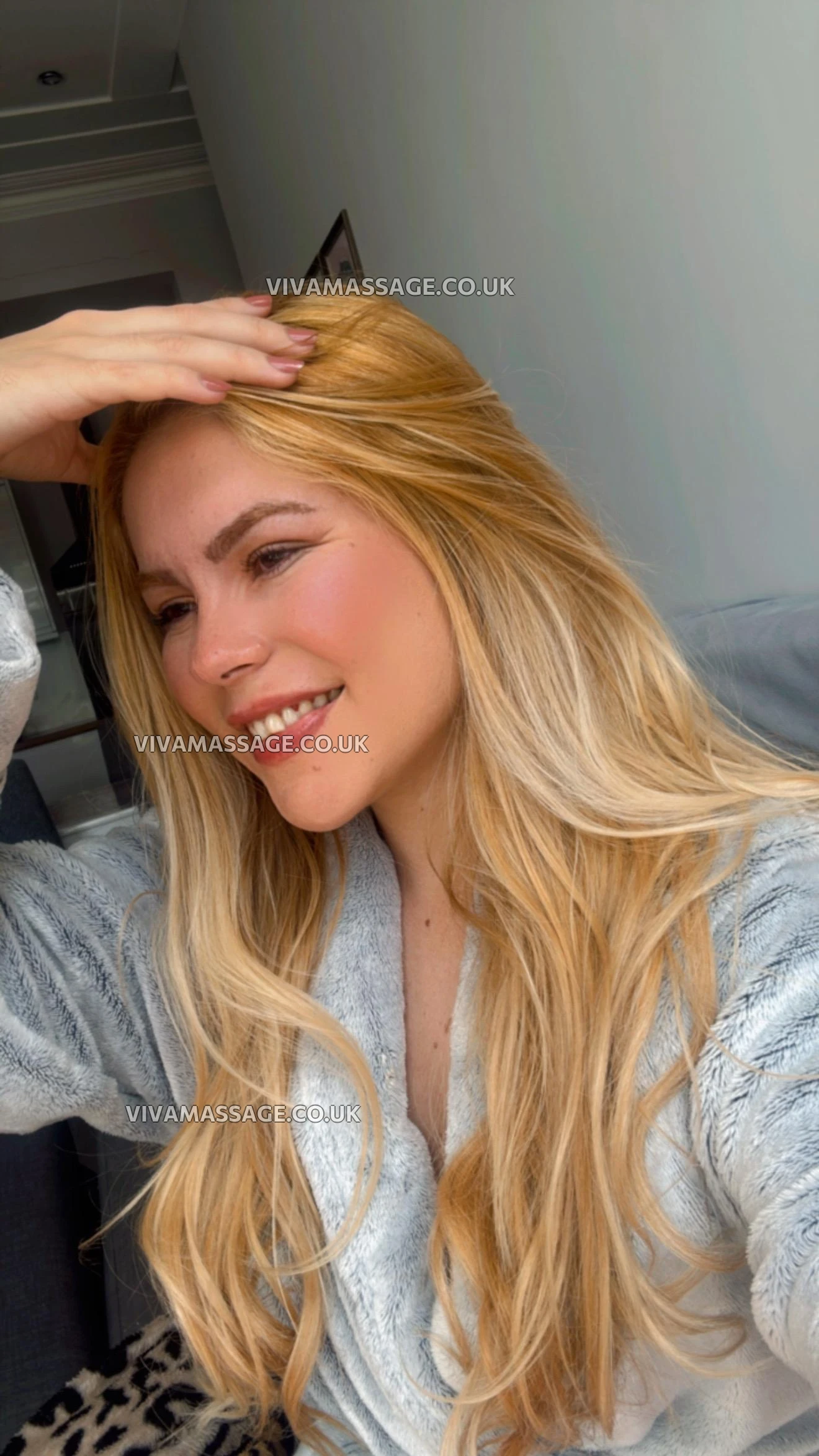 Photo 15 of Vip Blonde