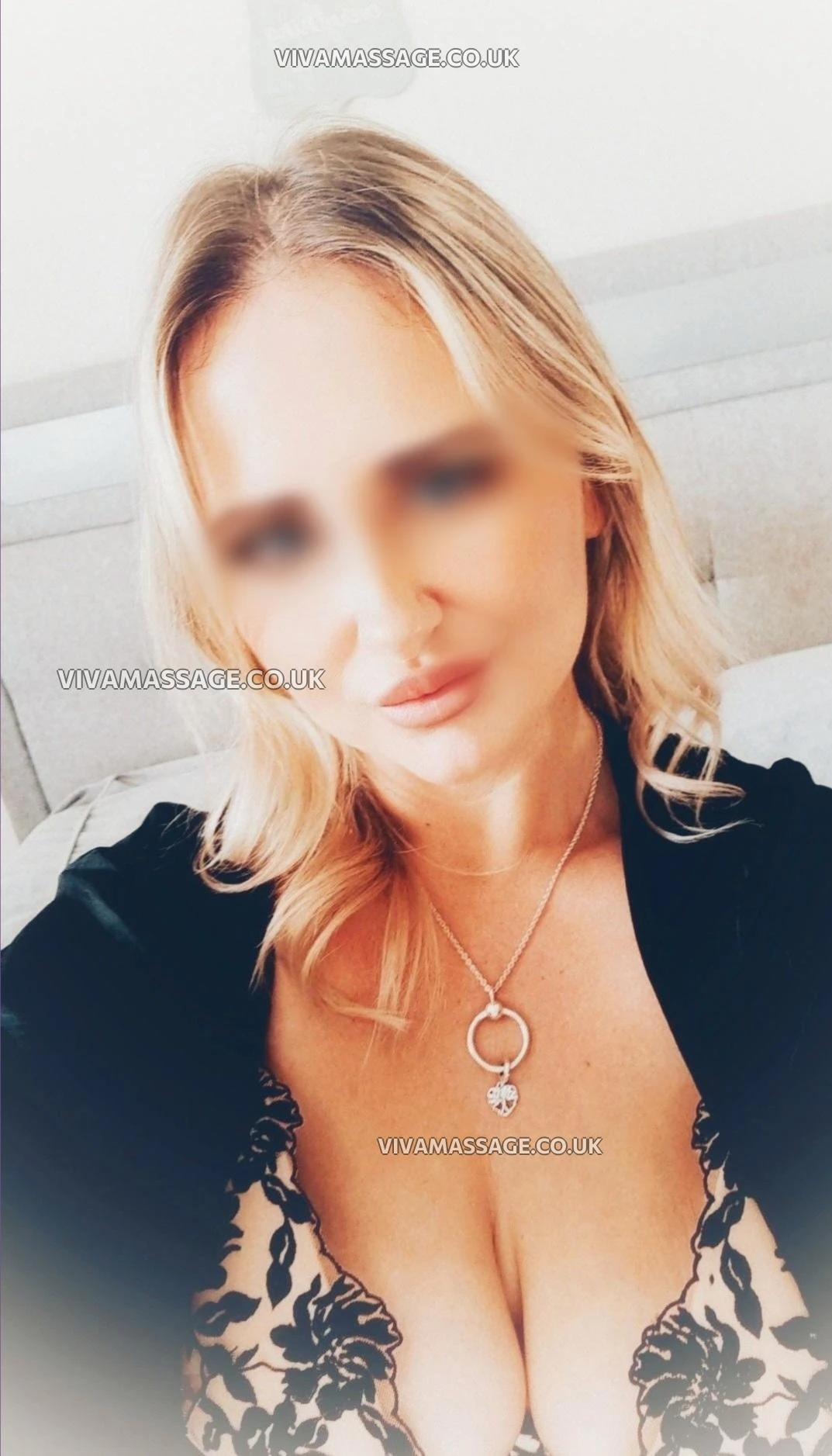 Photo 8 of Curvynikki