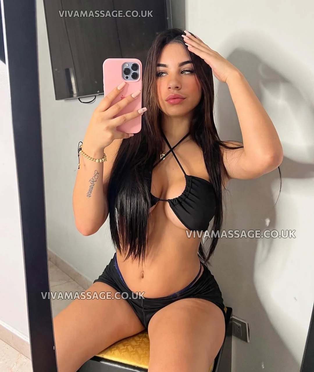 Photo 1 of Chanel latinaxx