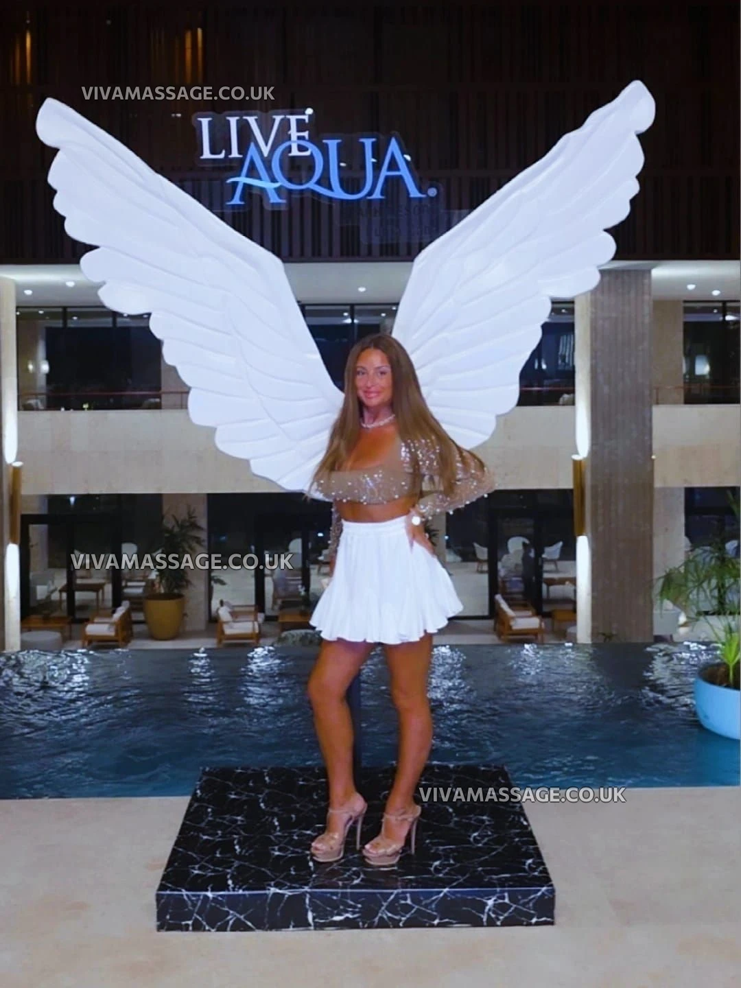 Photo 20 of GlamourSasha_