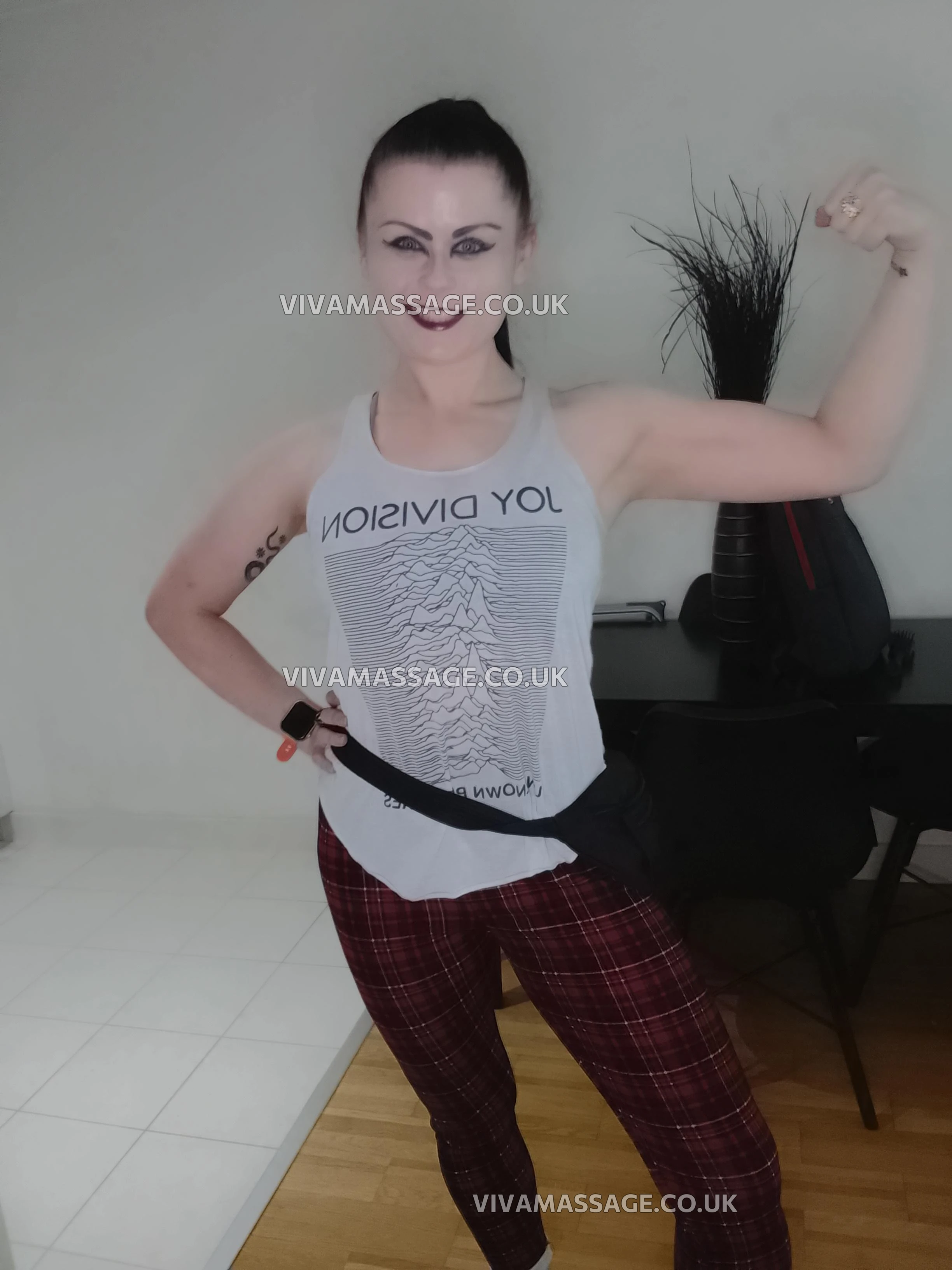 Photo 35 of Miss_Alice94