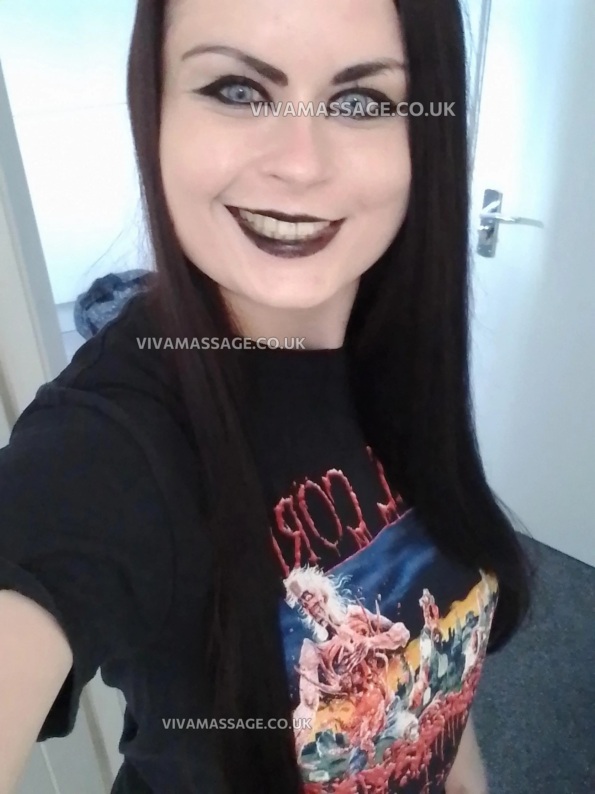 Photo 27 of Miss_Alice94