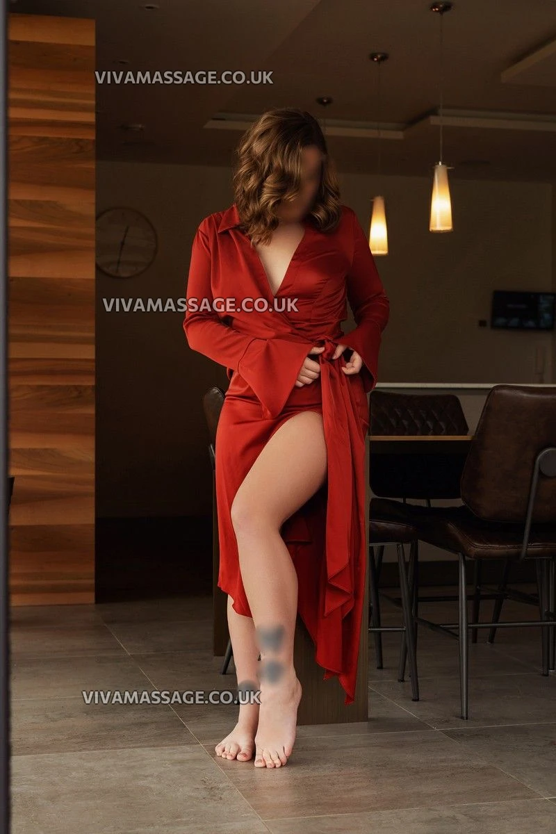 Photo 17 of Hollie_Harper