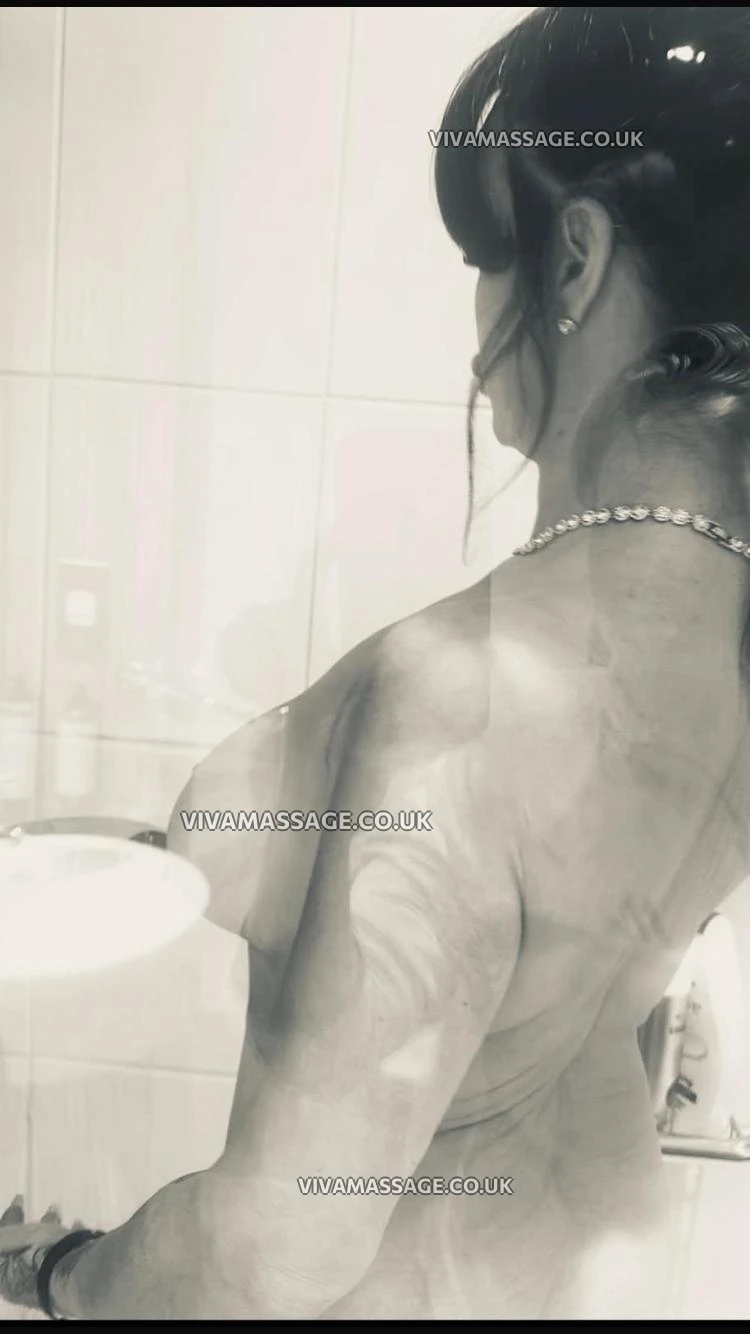 Photo 5 of UK Big busty babe