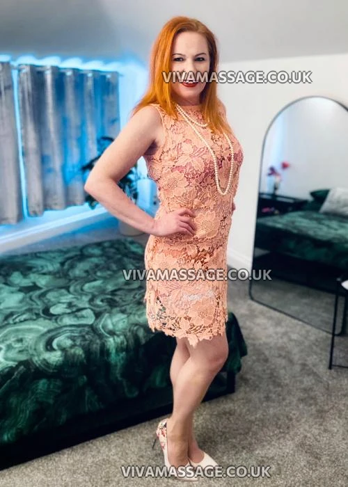 Photo 106 of RedHead_Ella