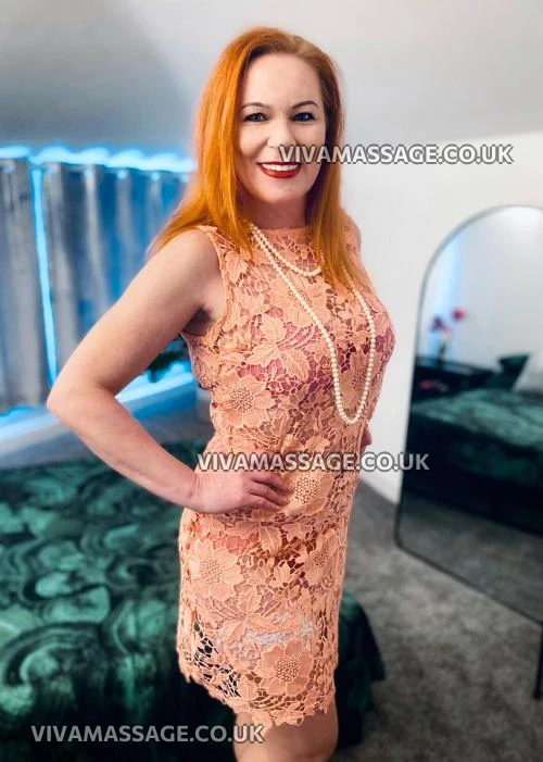 Photo 108 of RedHead_Ella