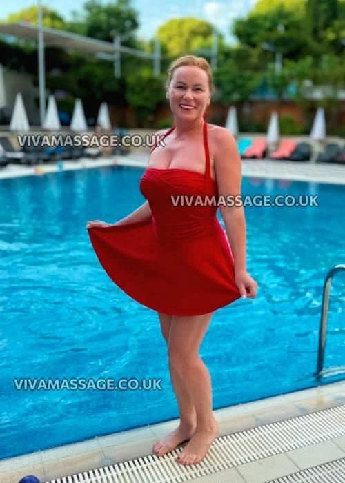 Photo 110 of RedHead_Ella