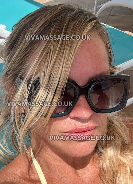 Photo 2 of SplashLisa