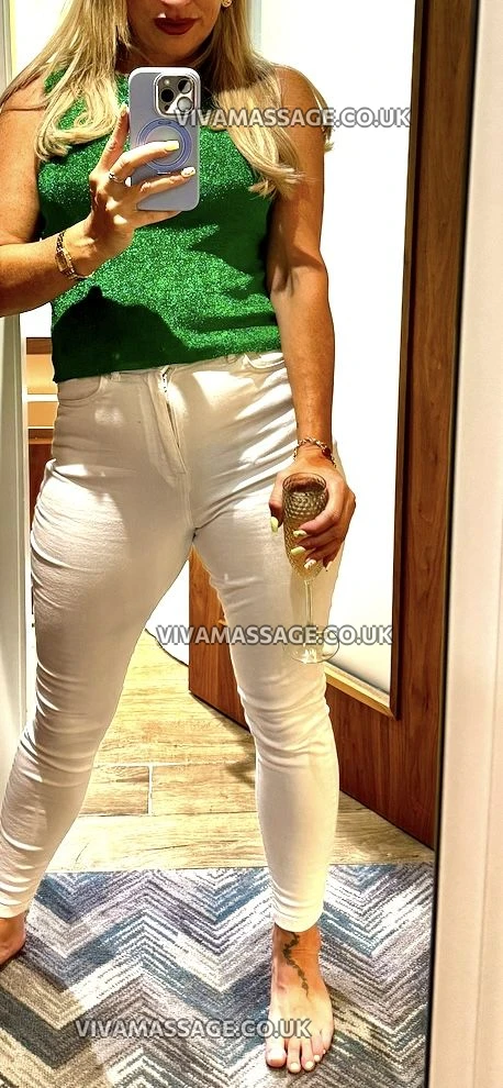 Photo 8 of SplashLisa