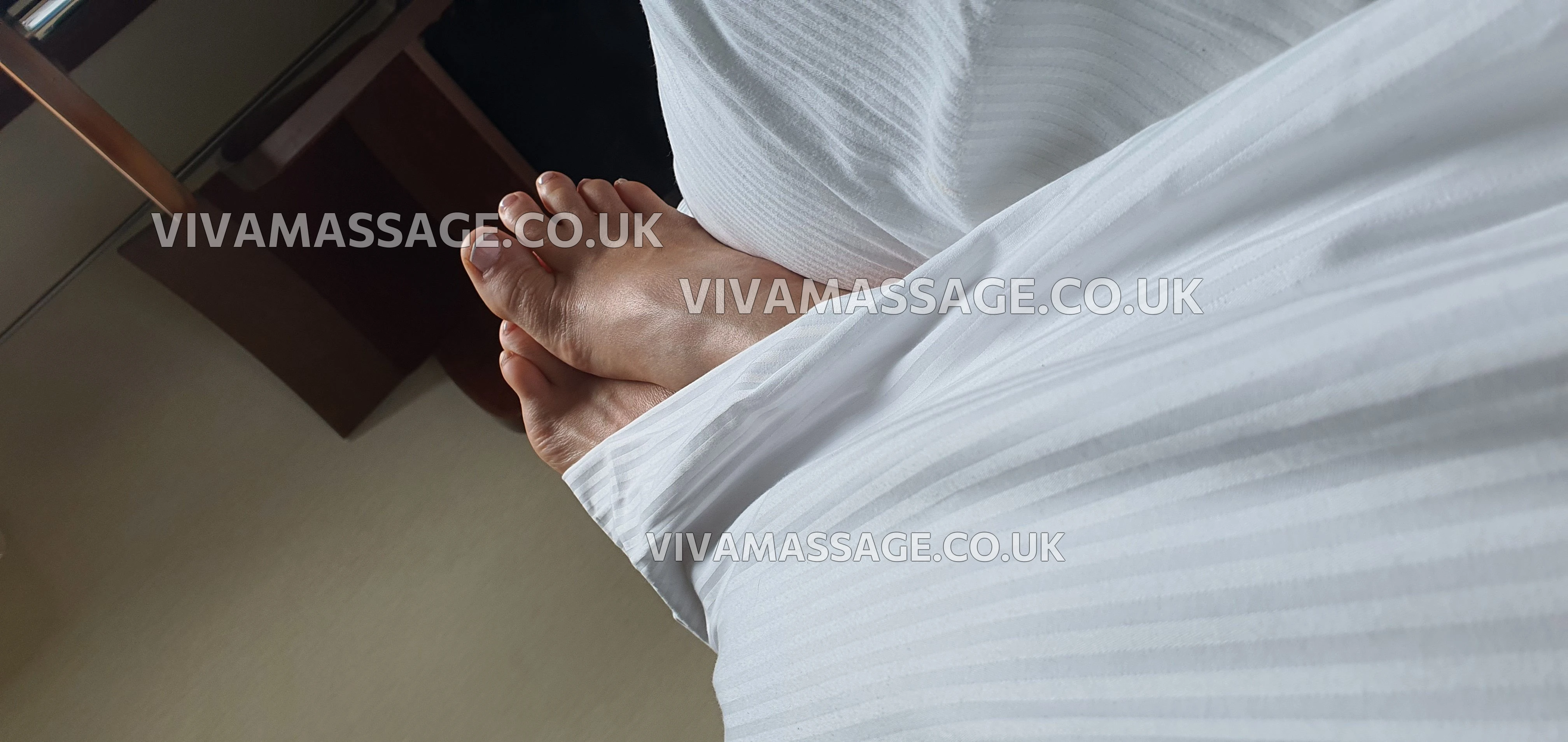 Photo 6 of Victoria Hunter xx