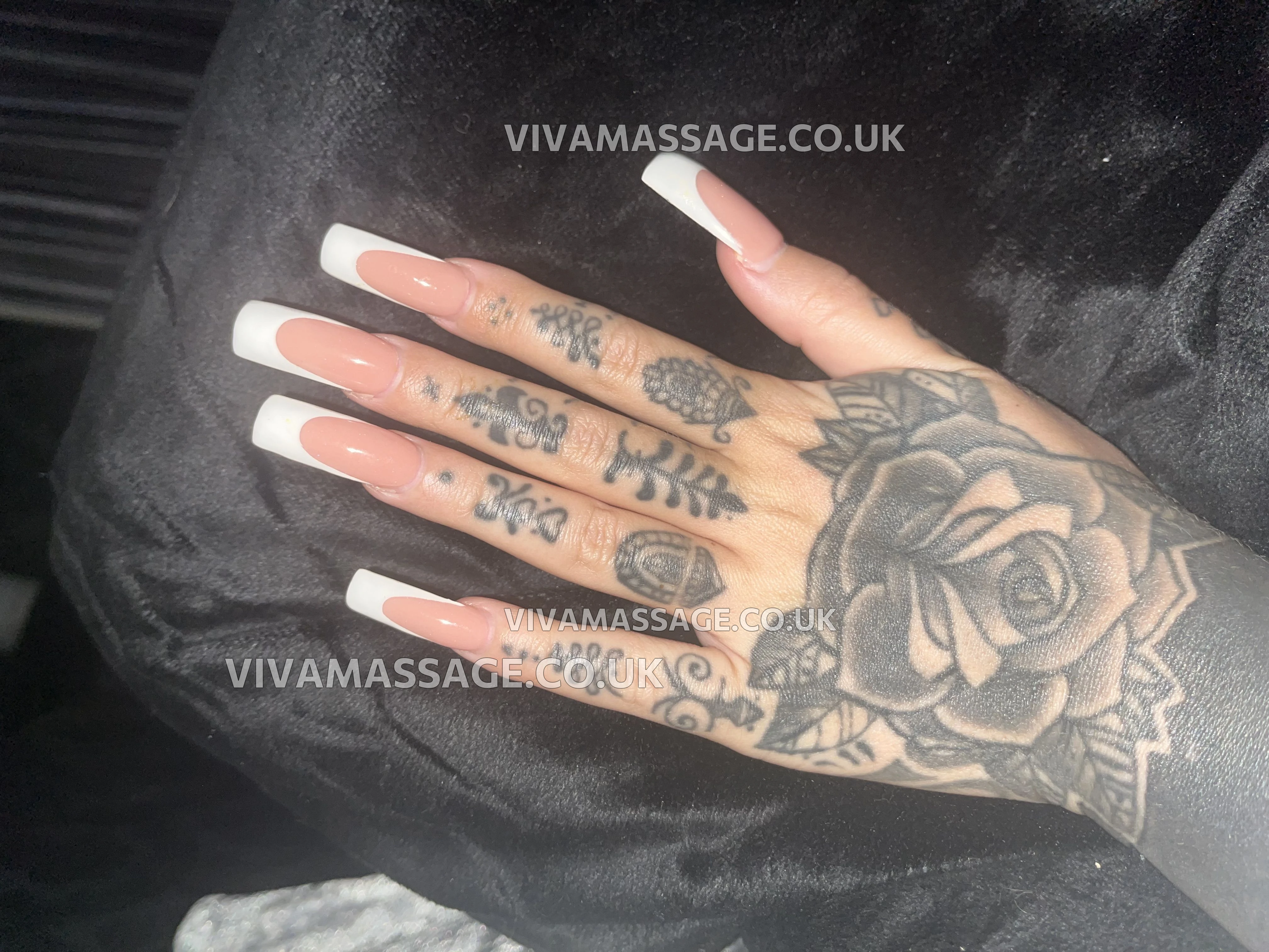 Photo 7 of ENGLISH SAPPHIRE XXX