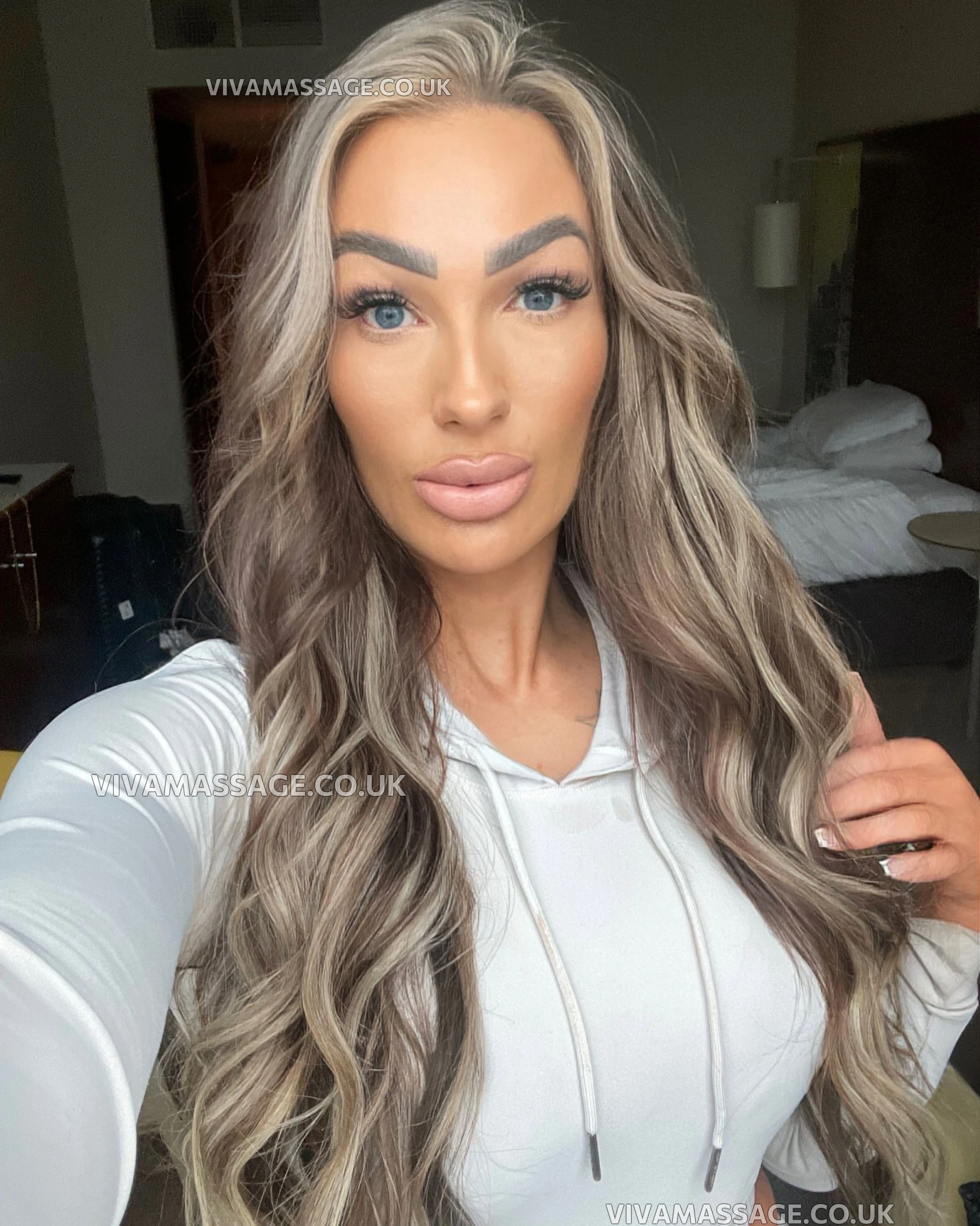 Photo 90 of English Carmela