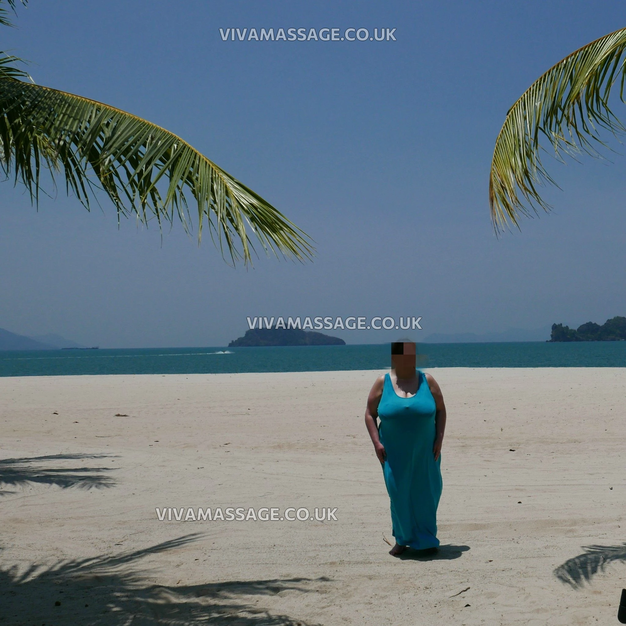 Photo 16 of Busty Caledonia