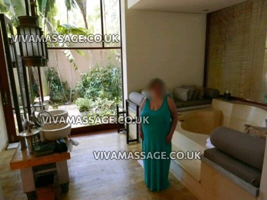 Photo 5 of Busty Caledonia