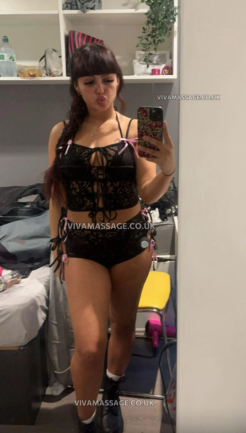 Photo 18 of EnglishOliviaRosex