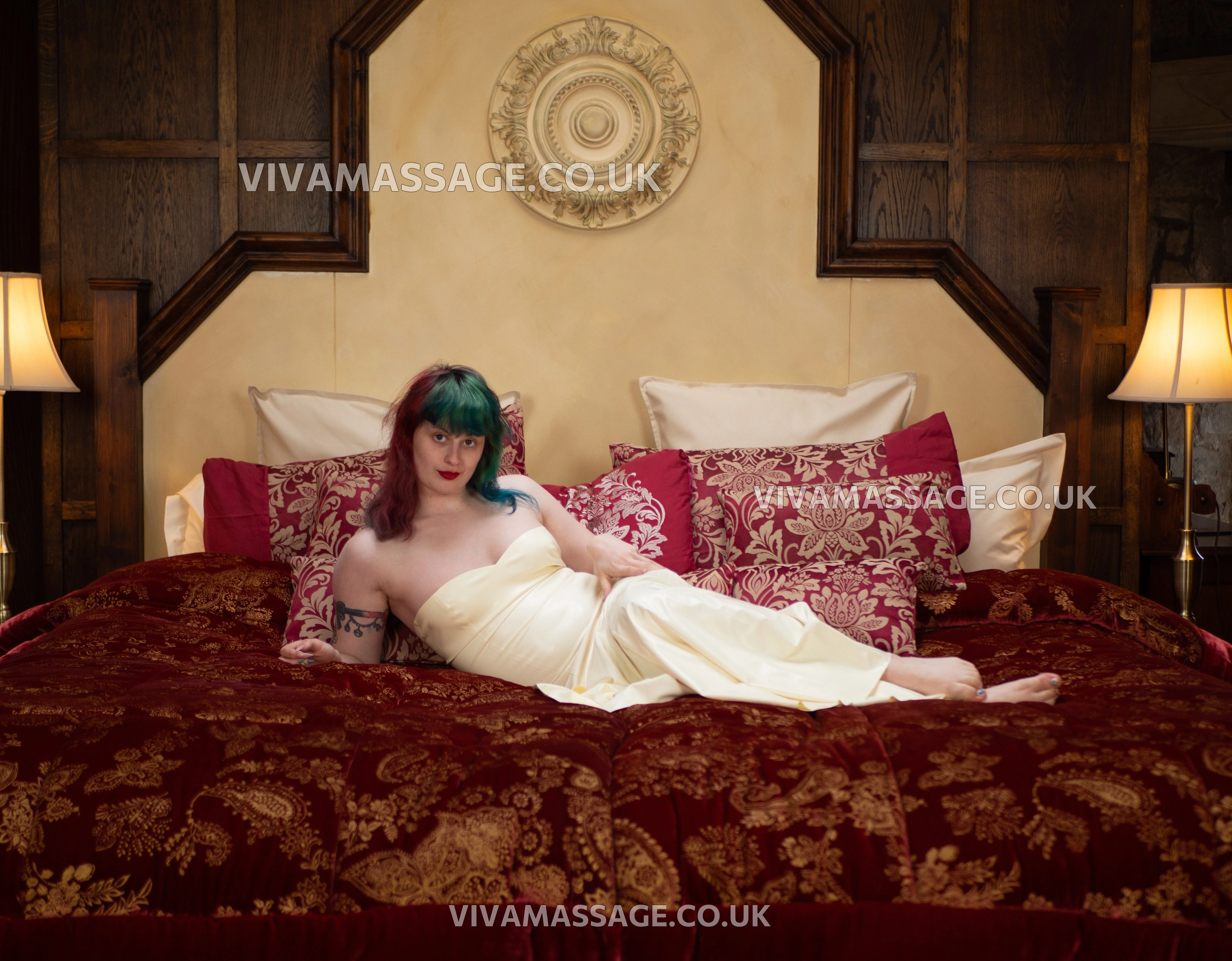 Photo 88 of Porcelain-Victoria