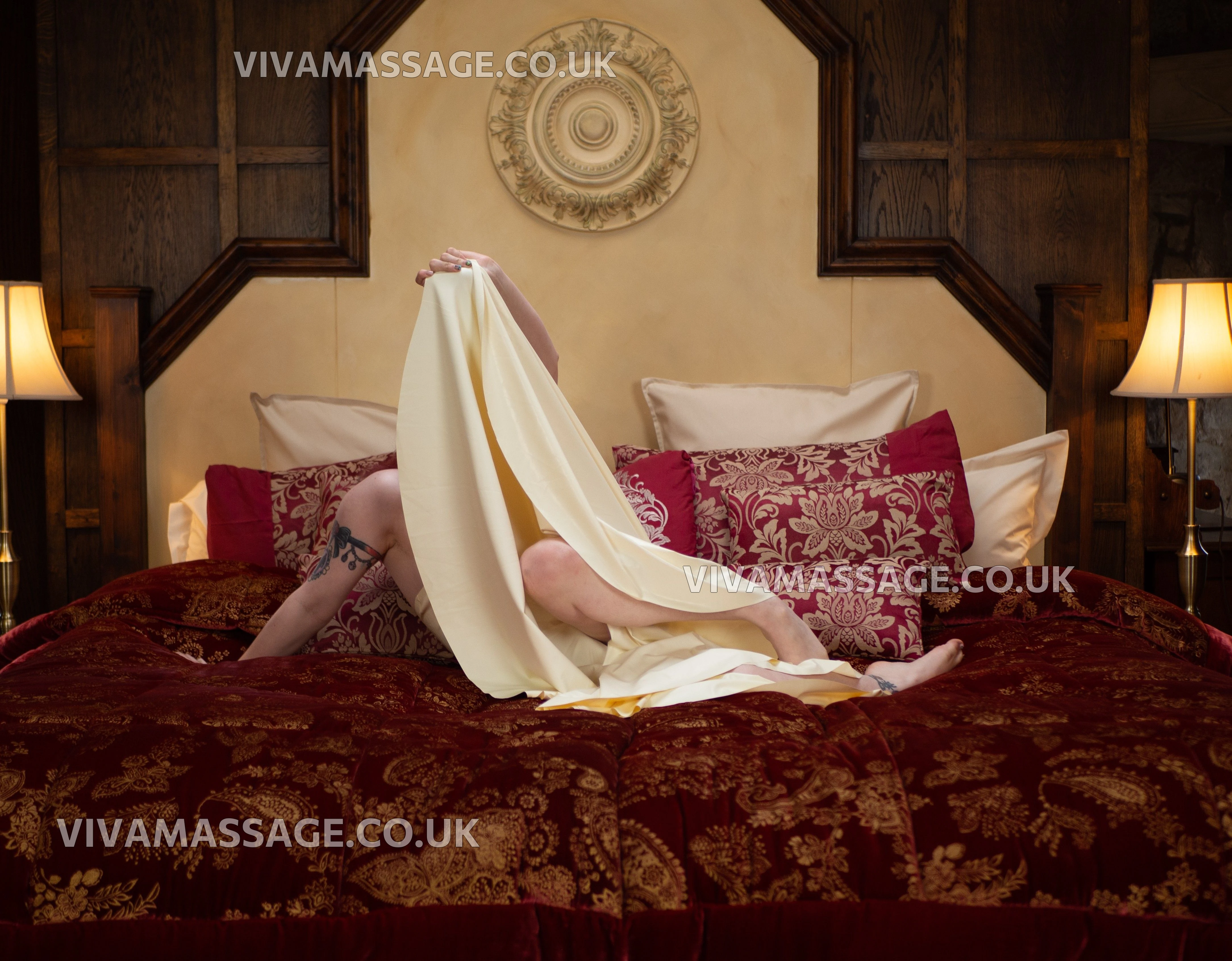 Photo 16 of Porcelain-Victoria