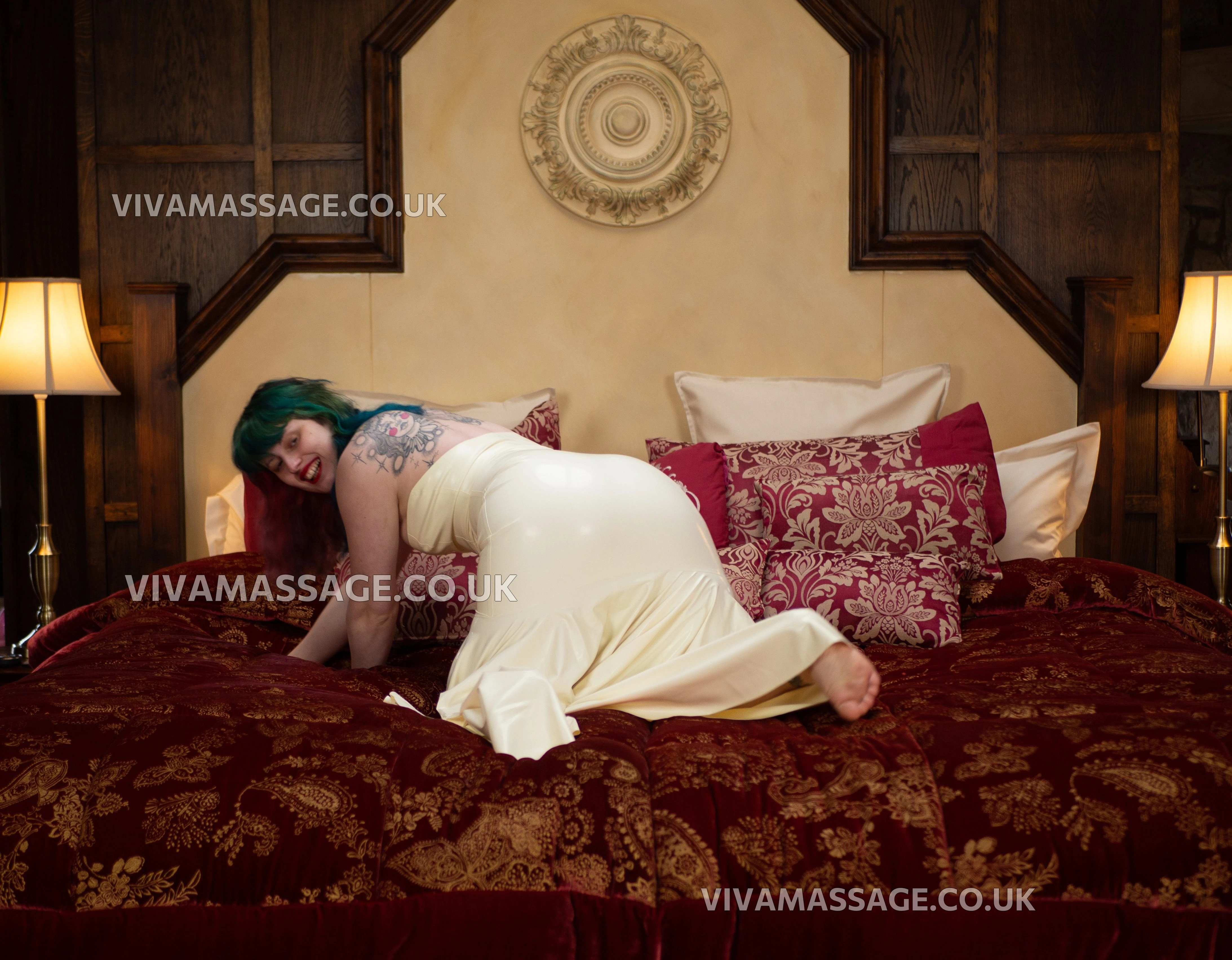 Photo 20 of Porcelain-Victoria