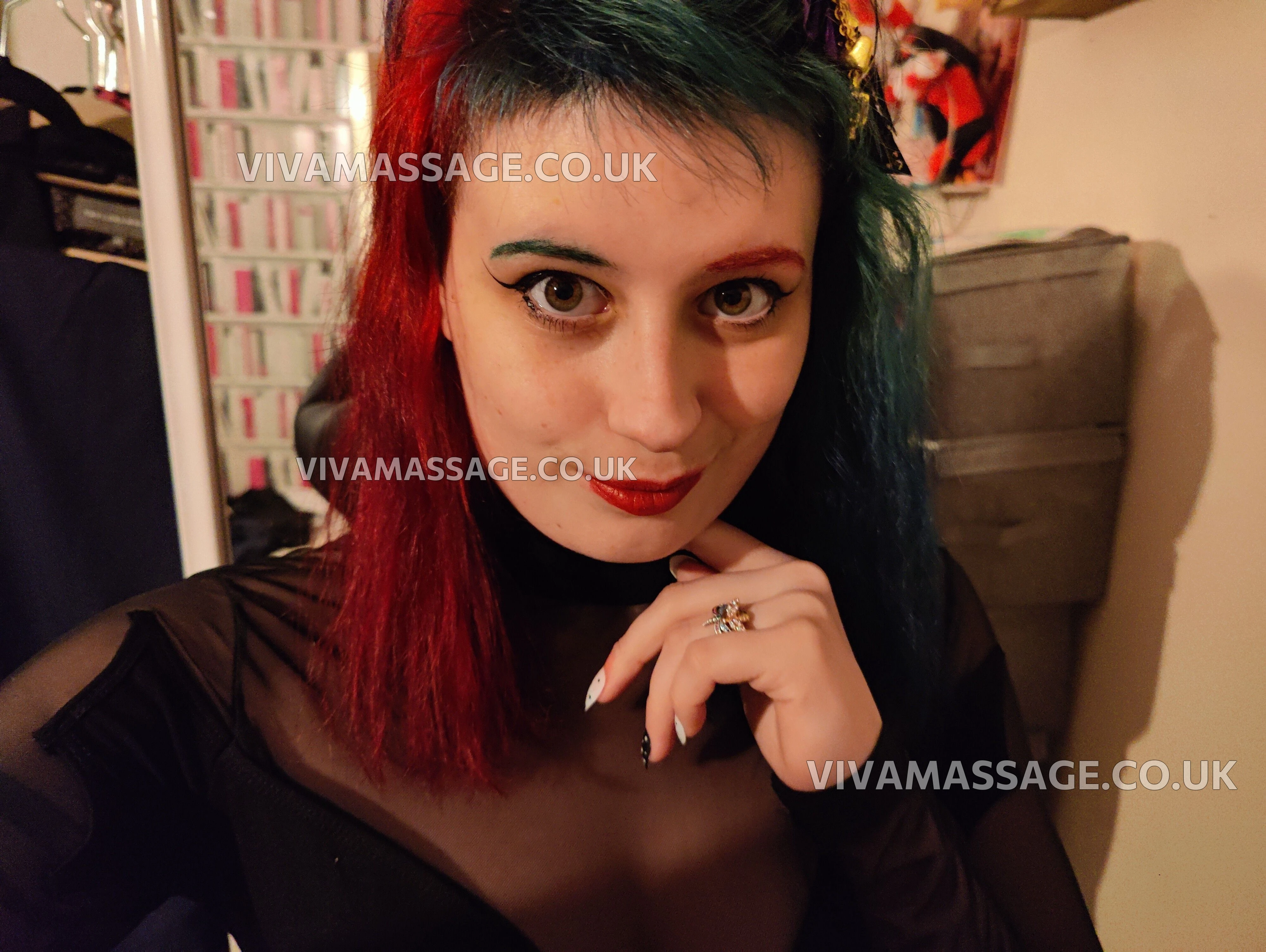 Photo 31 of Porcelain-Victoria