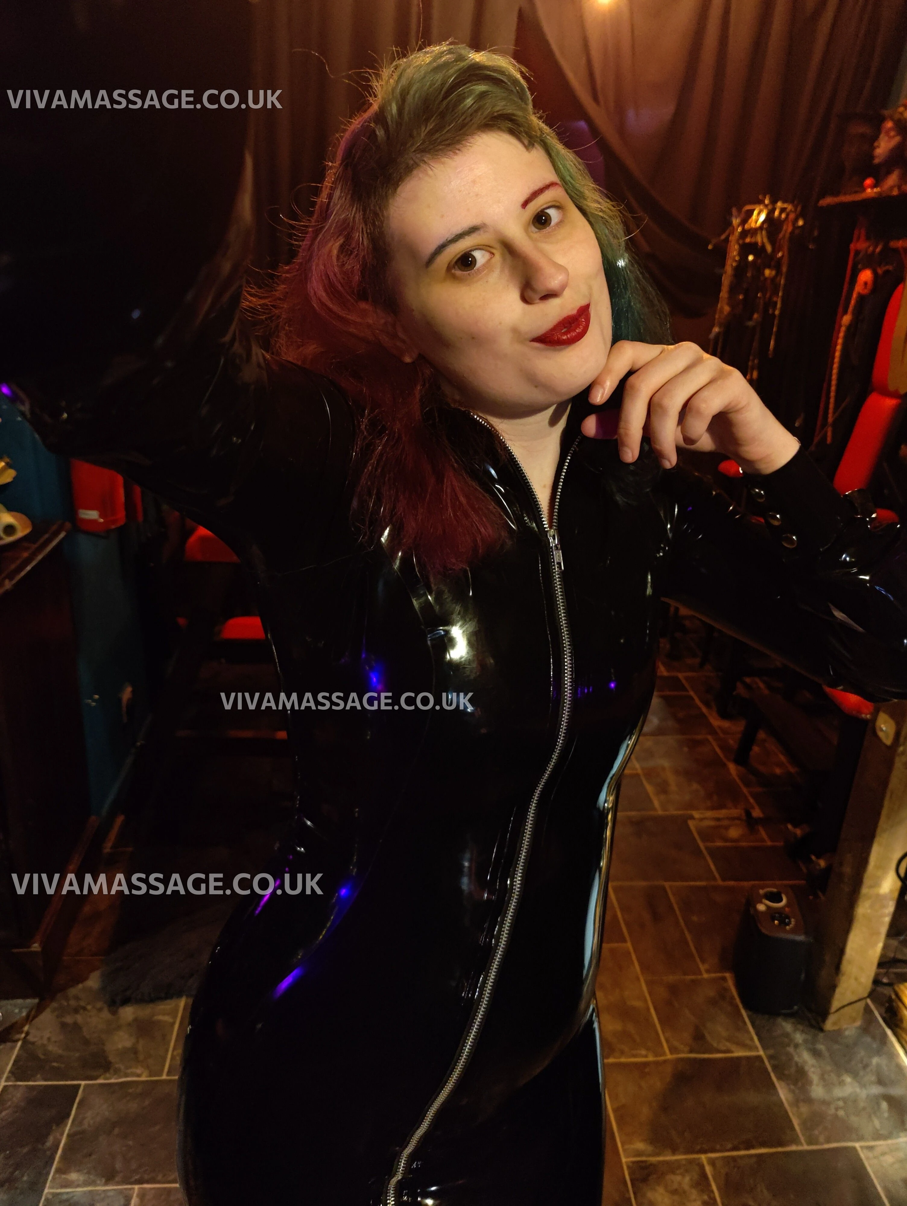 Photo 33 of Porcelain-Victoria