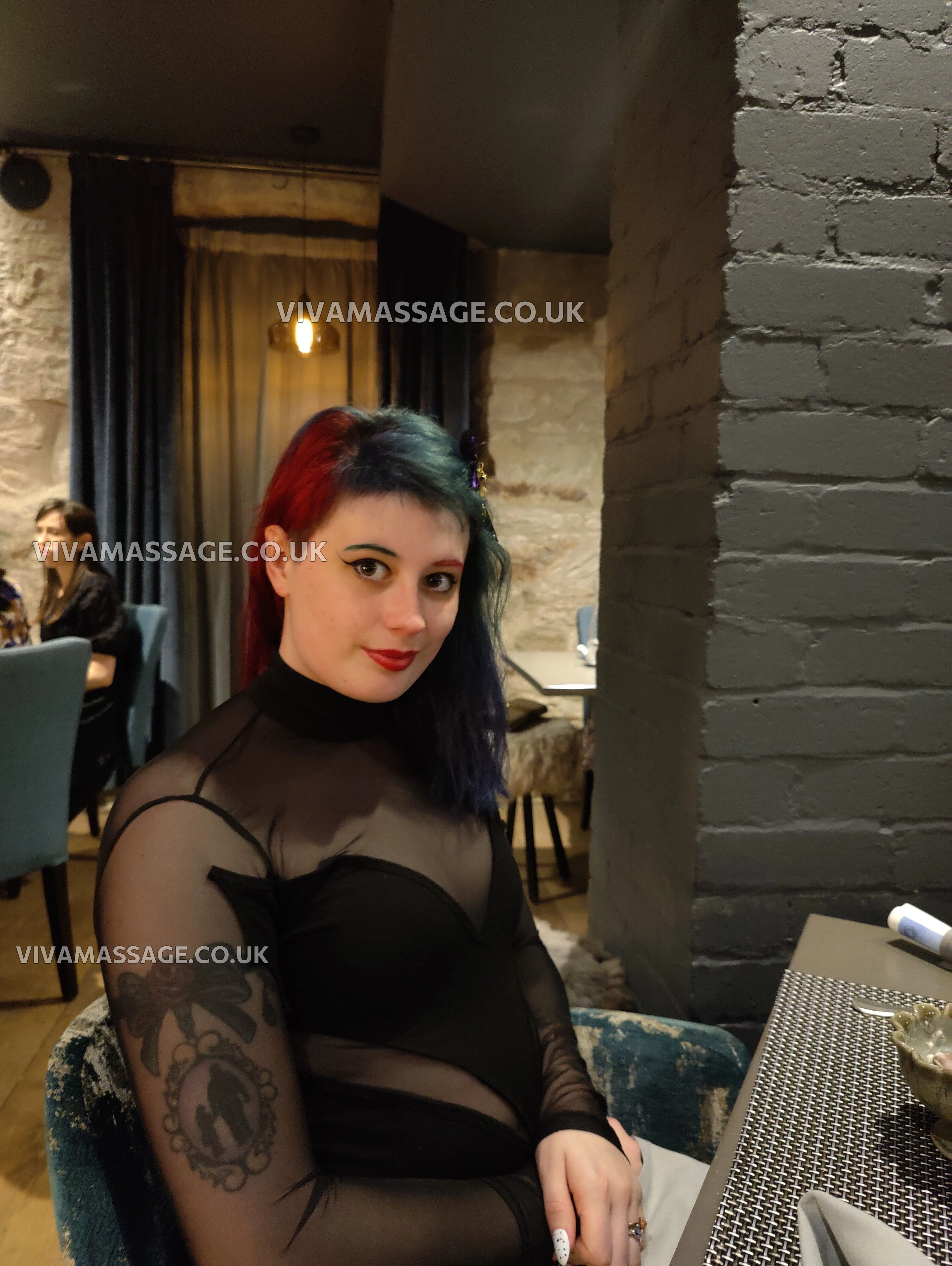 Photo 44 of Porcelain-Victoria