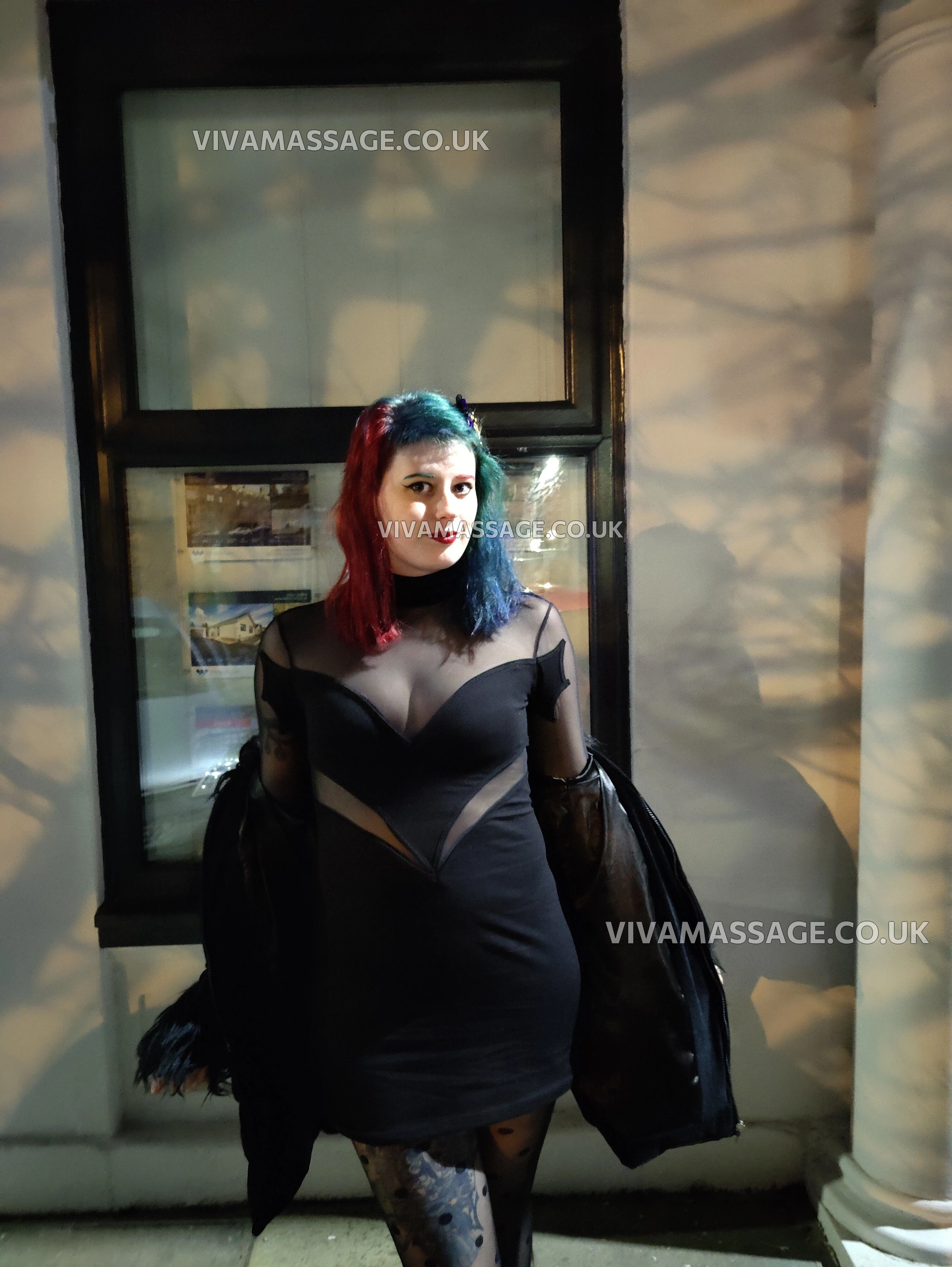 Photo 41 of Porcelain-Victoria