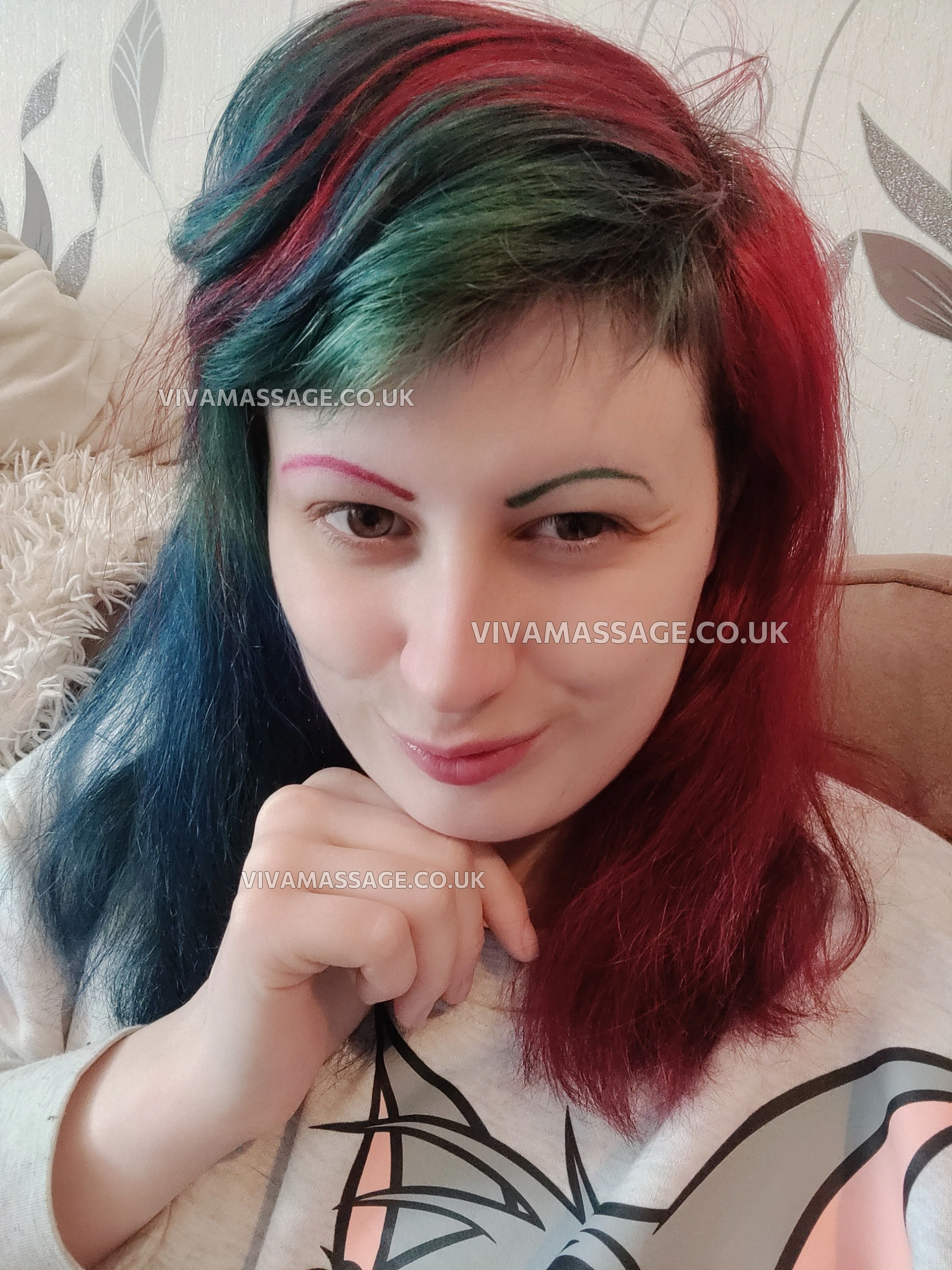 Photo 63 of Porcelain-Victoria