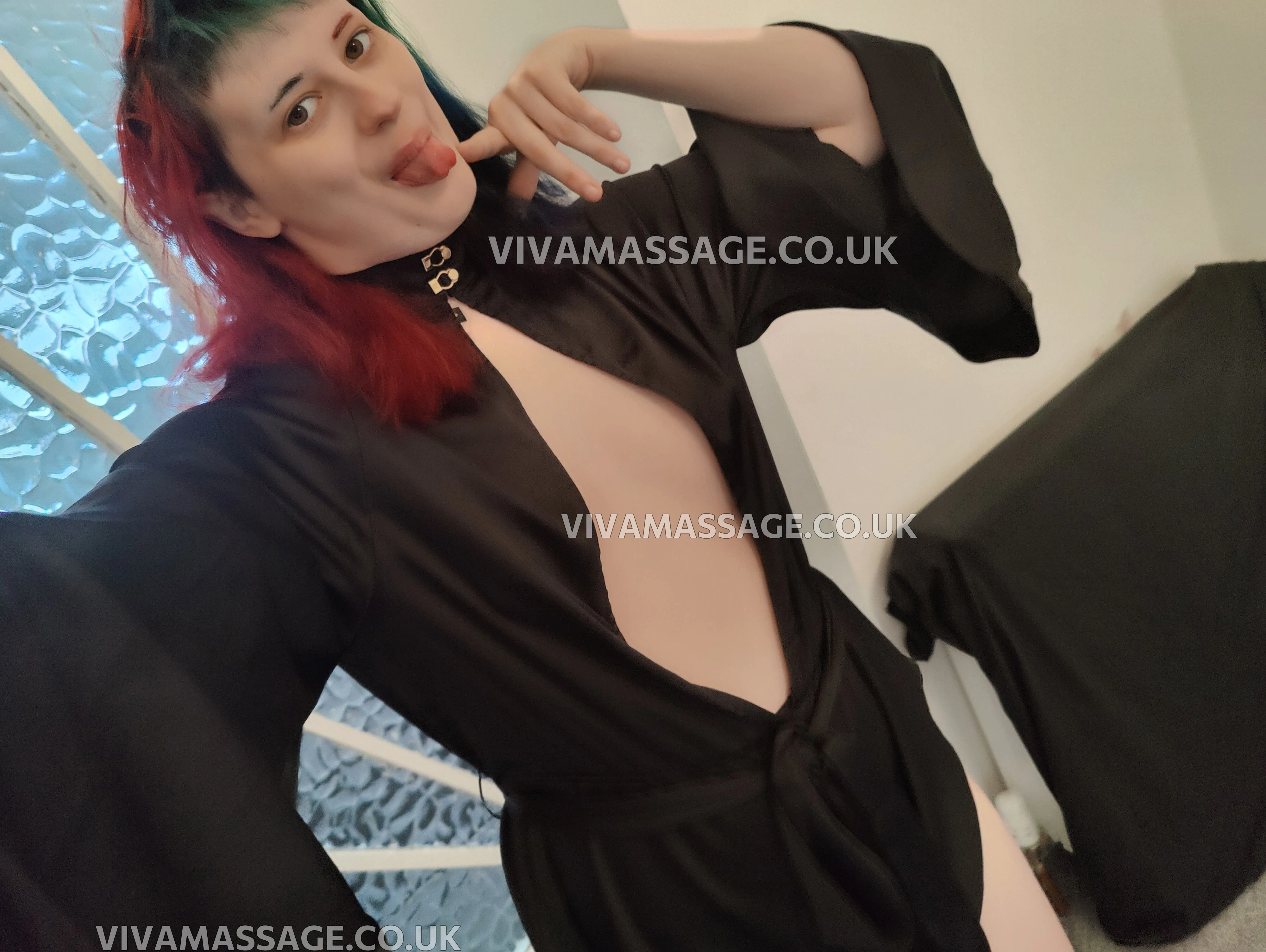 Photo 78 of Porcelain-Victoria