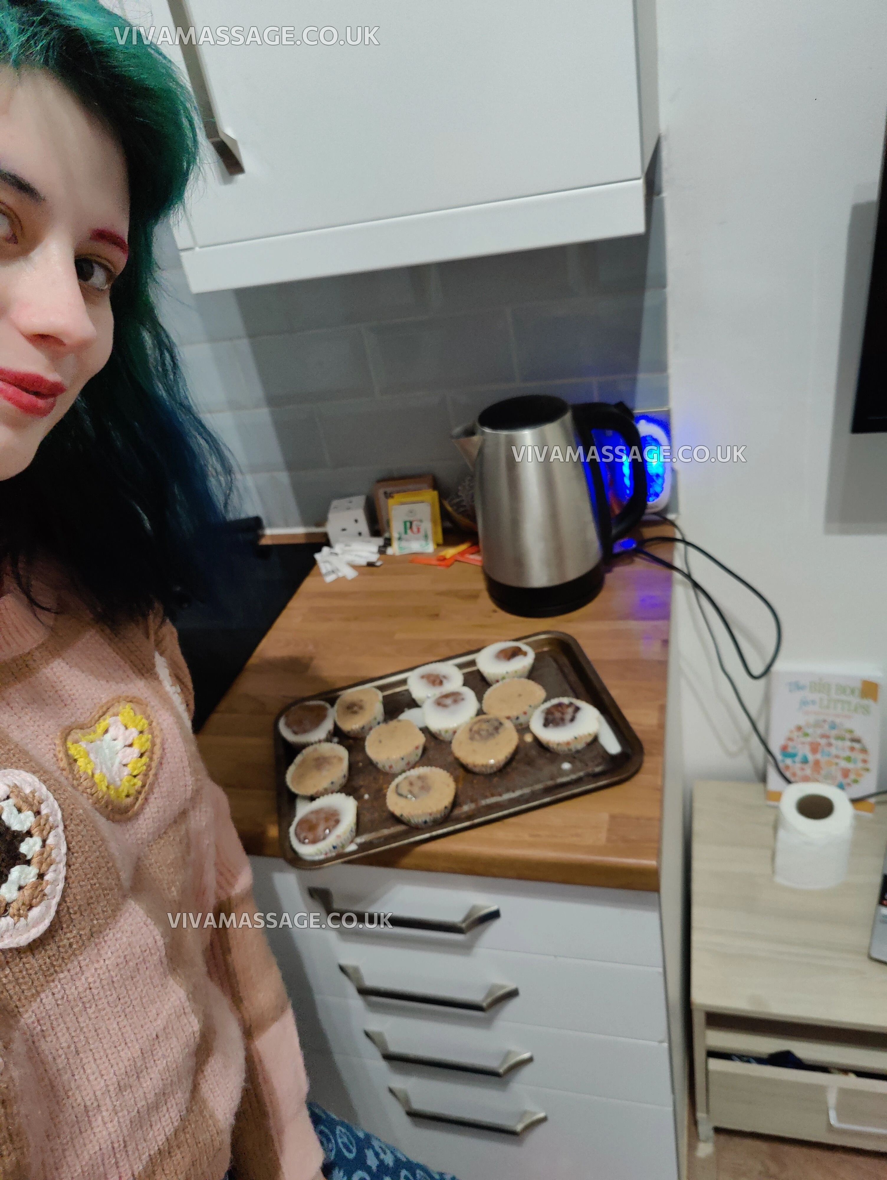 Photo 89 of Porcelain-Victoria