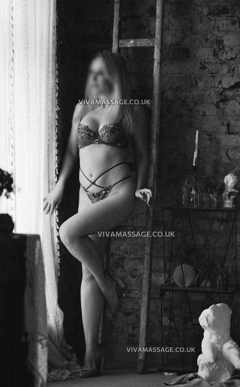 Photo 1 of Vera Verona